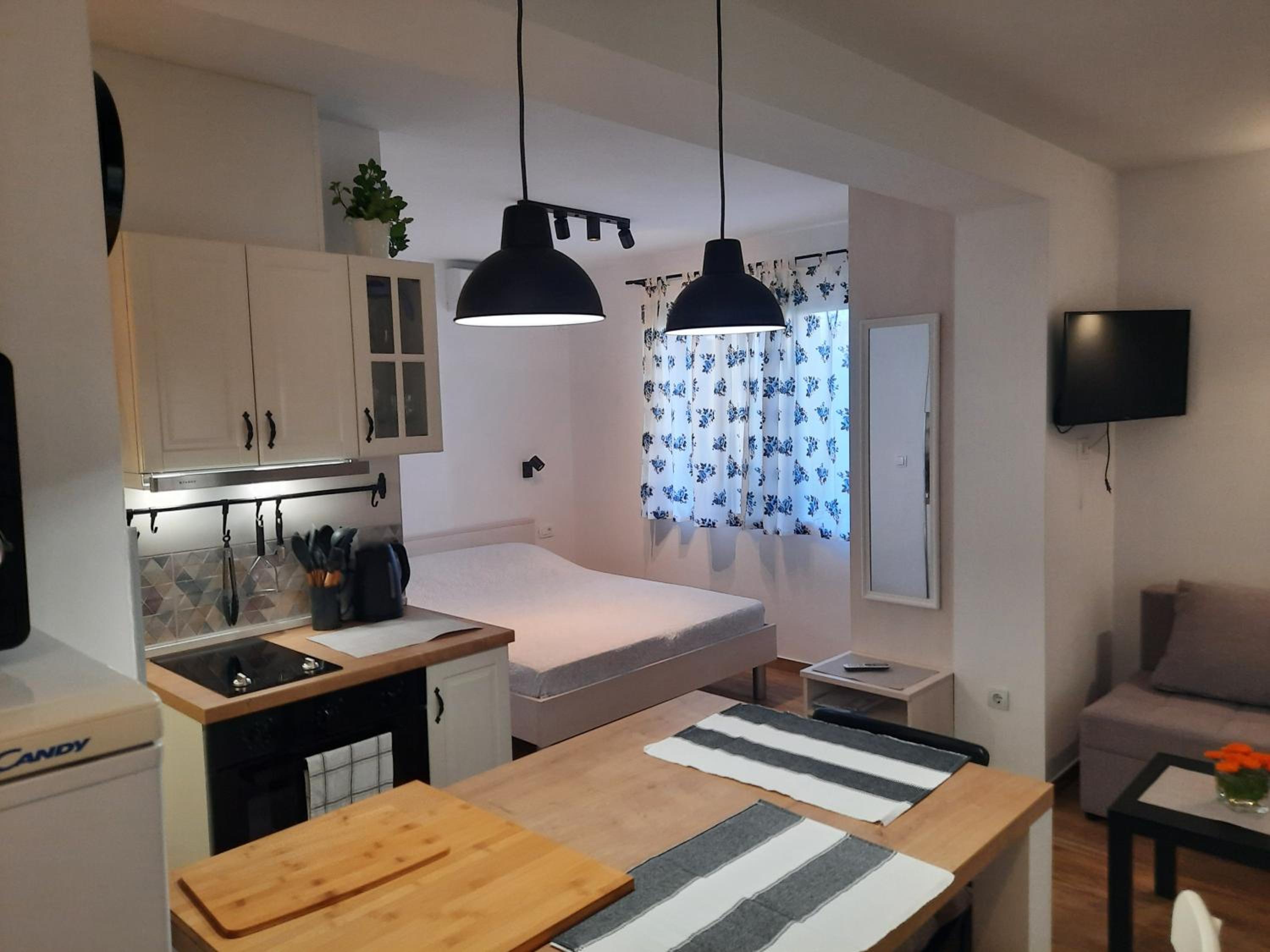 Studio Apartment photo 2