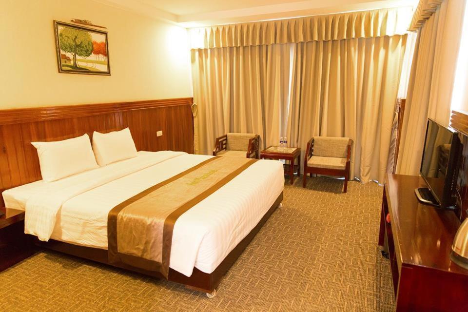 Deluxe Room - Photo 1