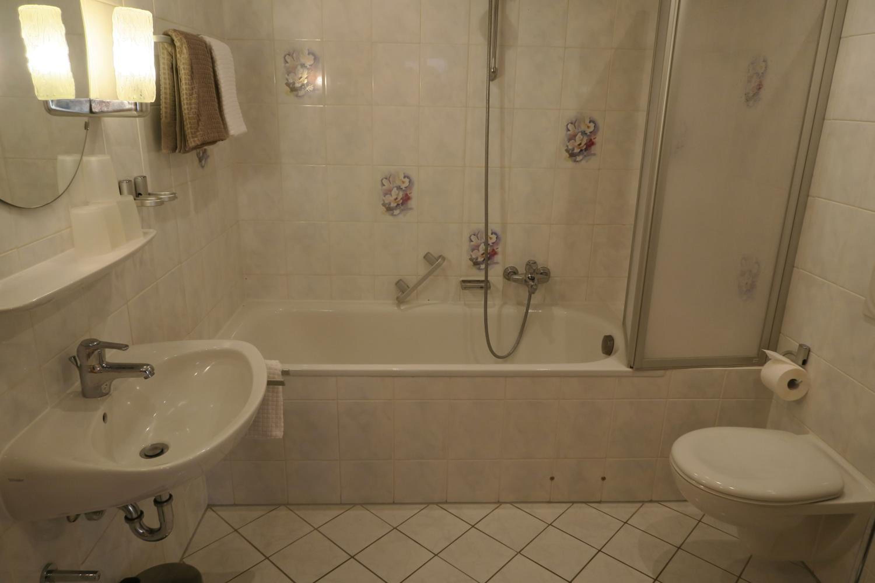 Two-Bedroom Apartment photo 2