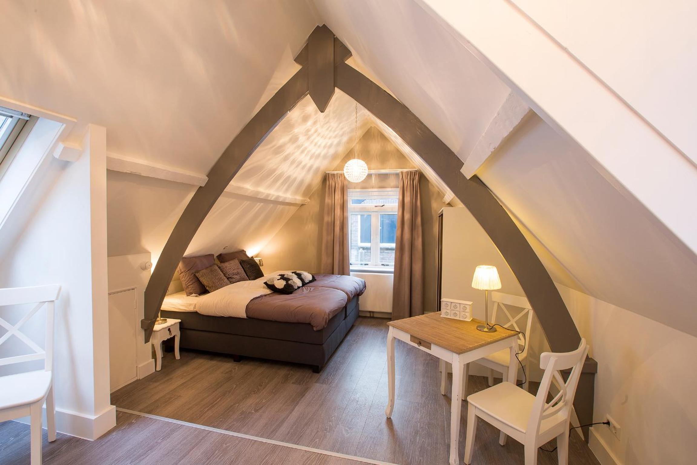 Triple Room with Private Bathroom