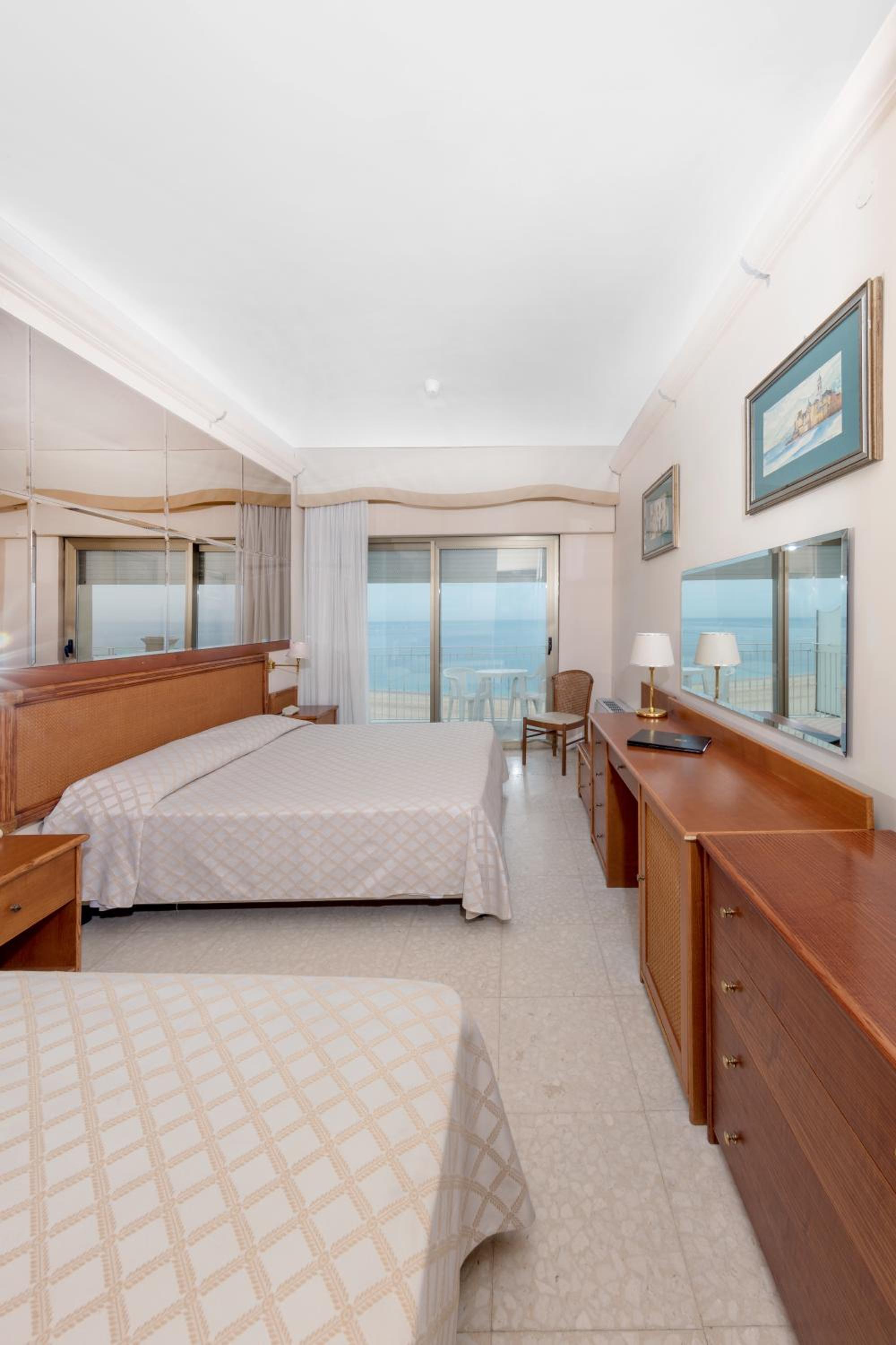 Triple Room with Sea View - Photo 1