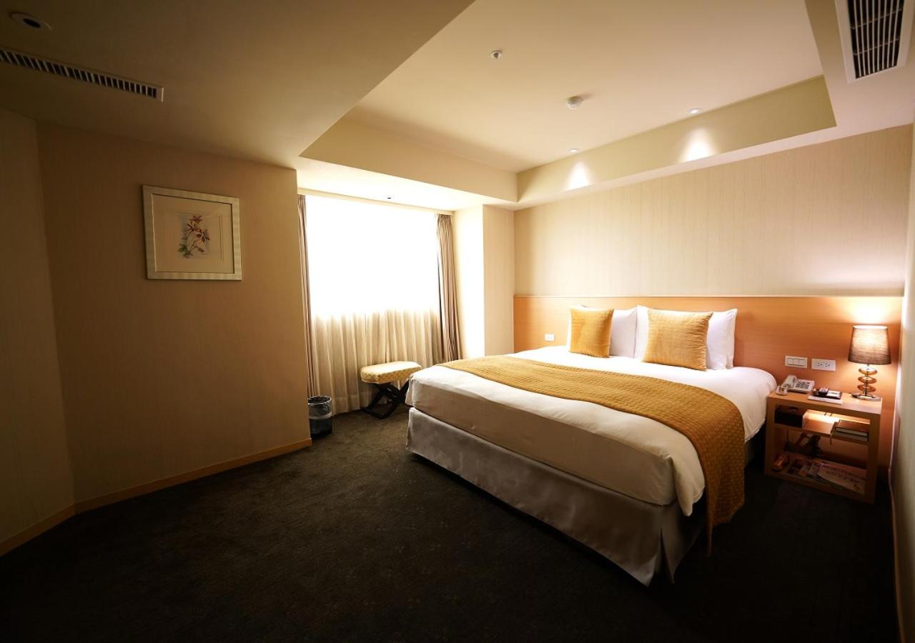 Deluxe Suite - Photo 1
