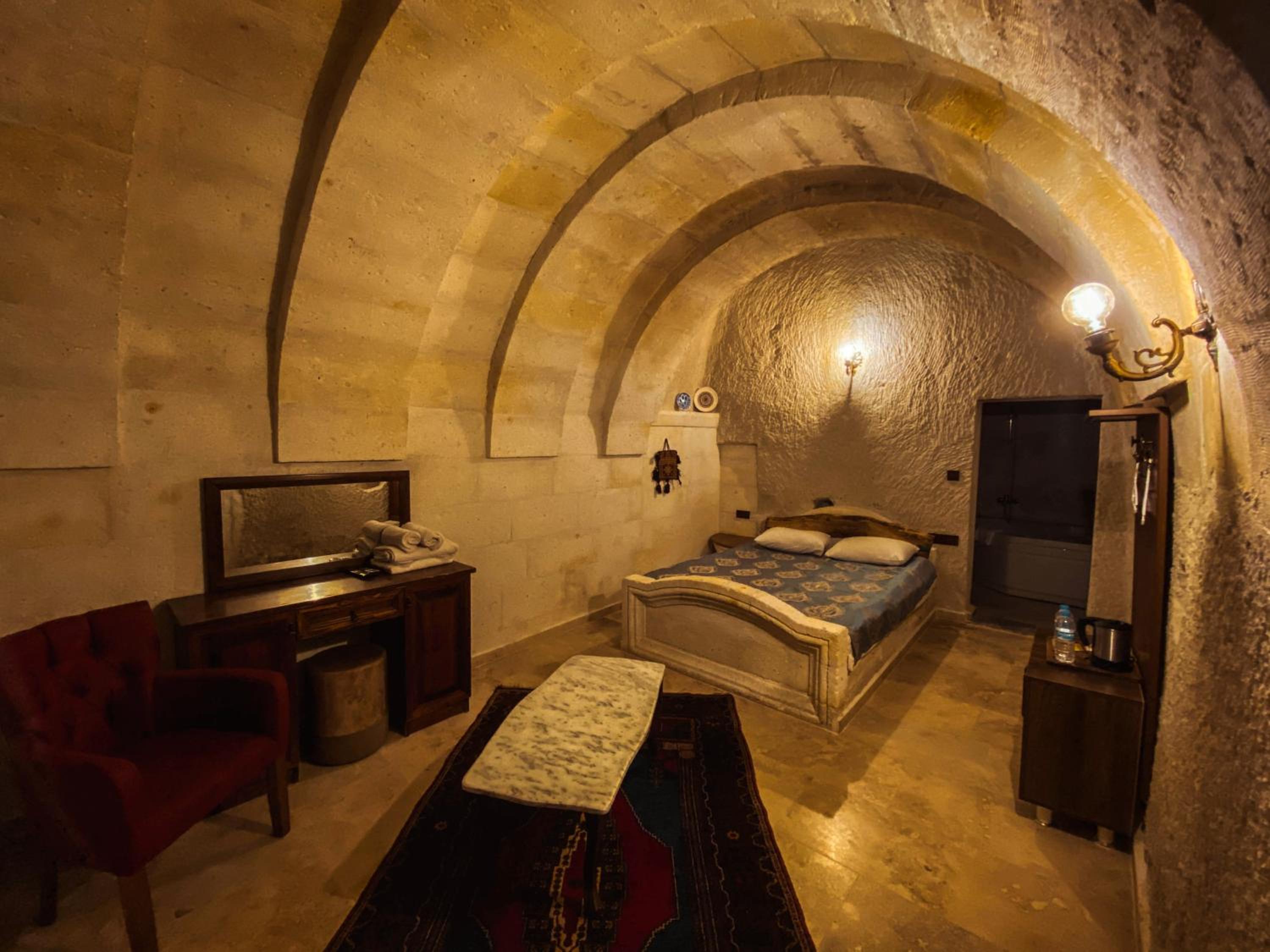 Junior Suite - Photo 1