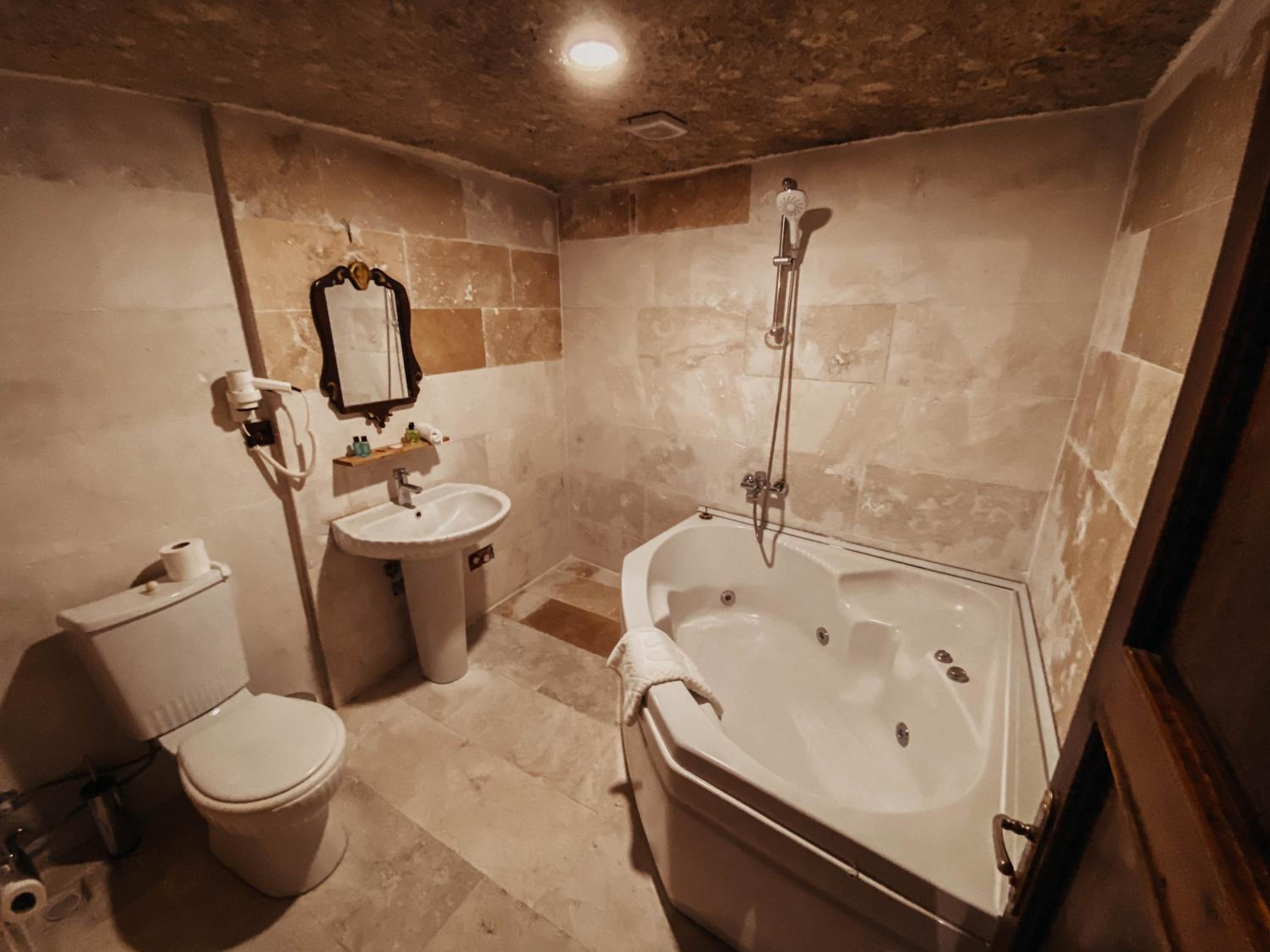 Junior Suite - Photo 3