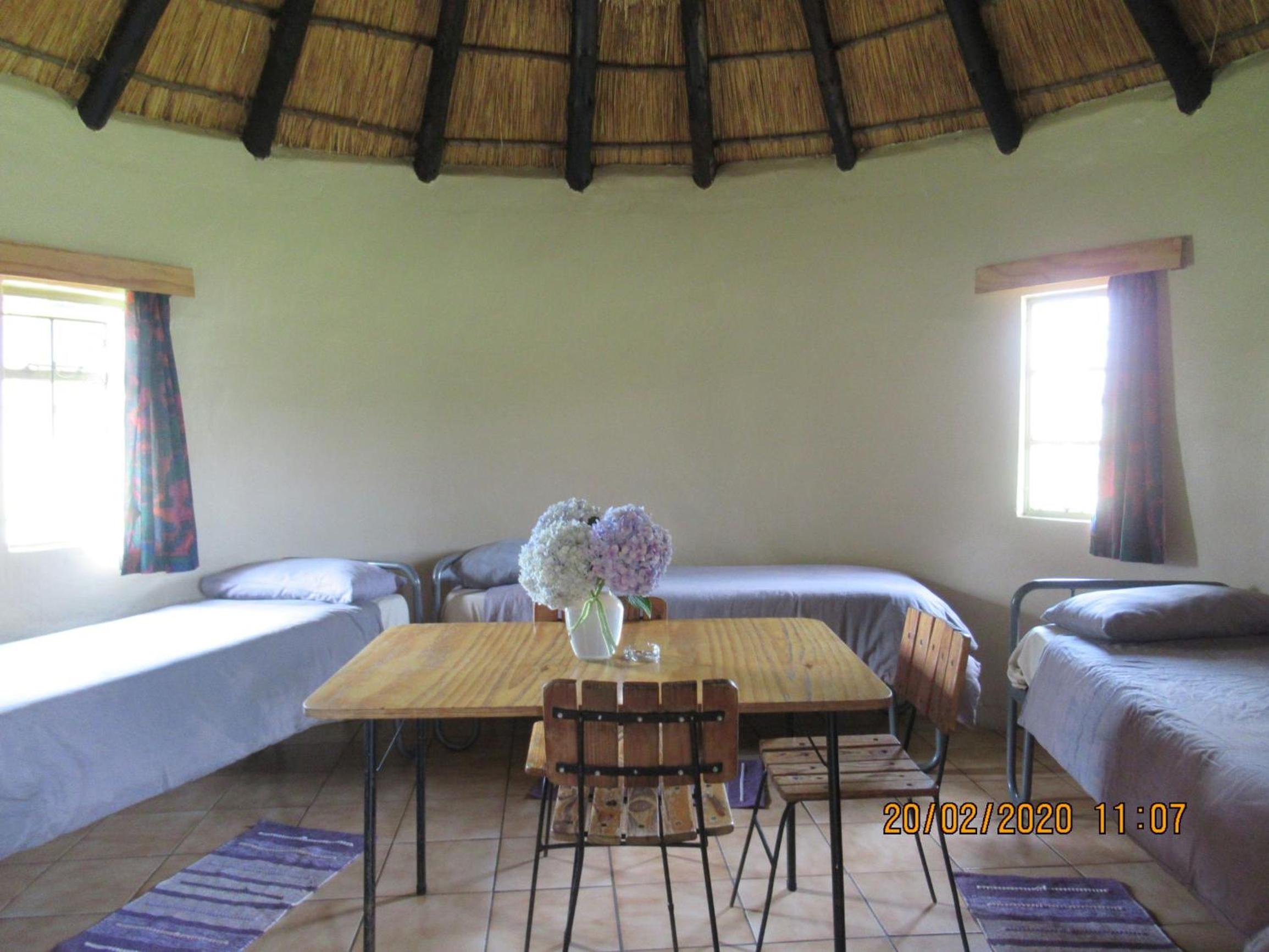 Economy Triple Room with Shared Bathroom photo 1