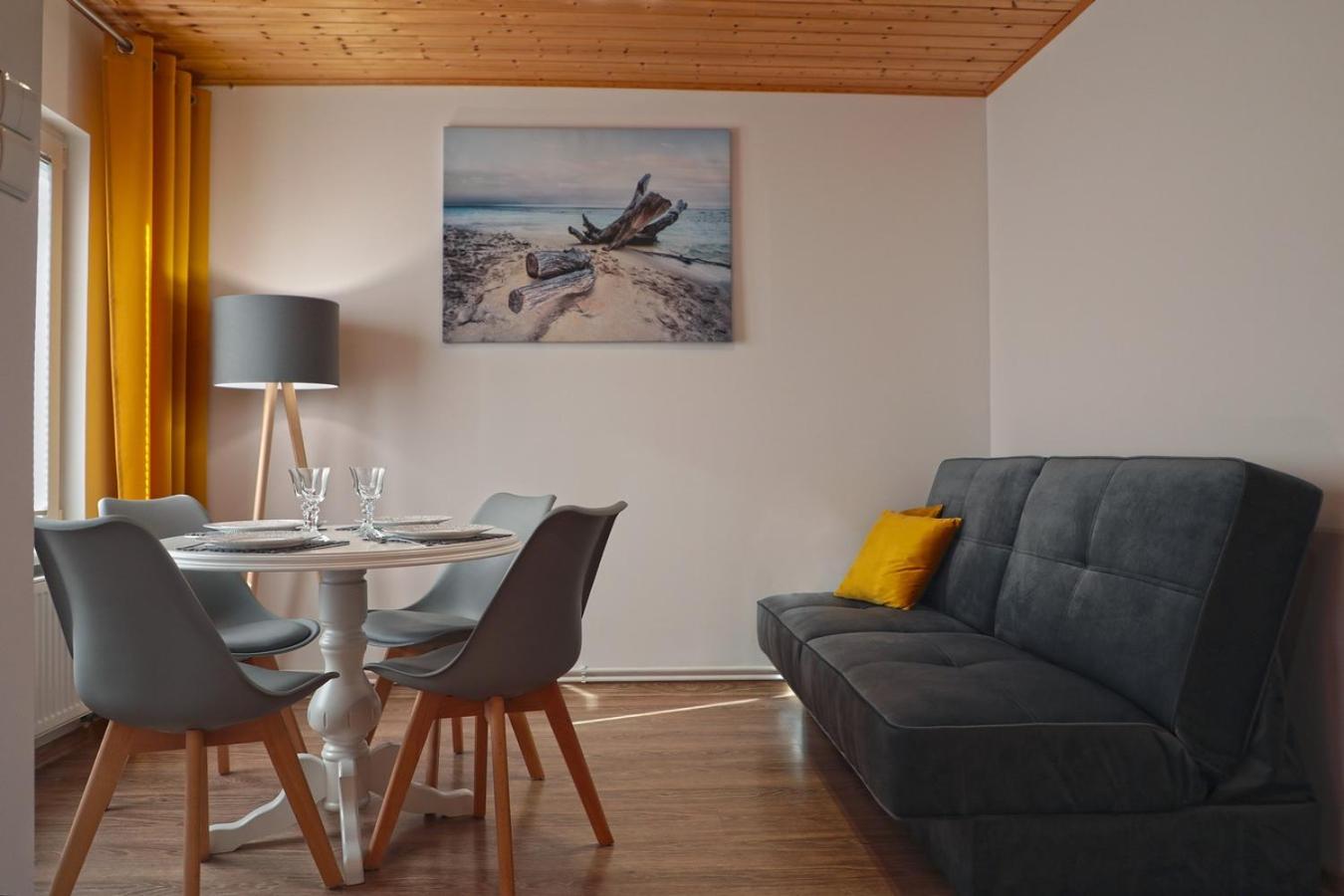 One-Bedroom Bungalow (4 Adults) photo 3