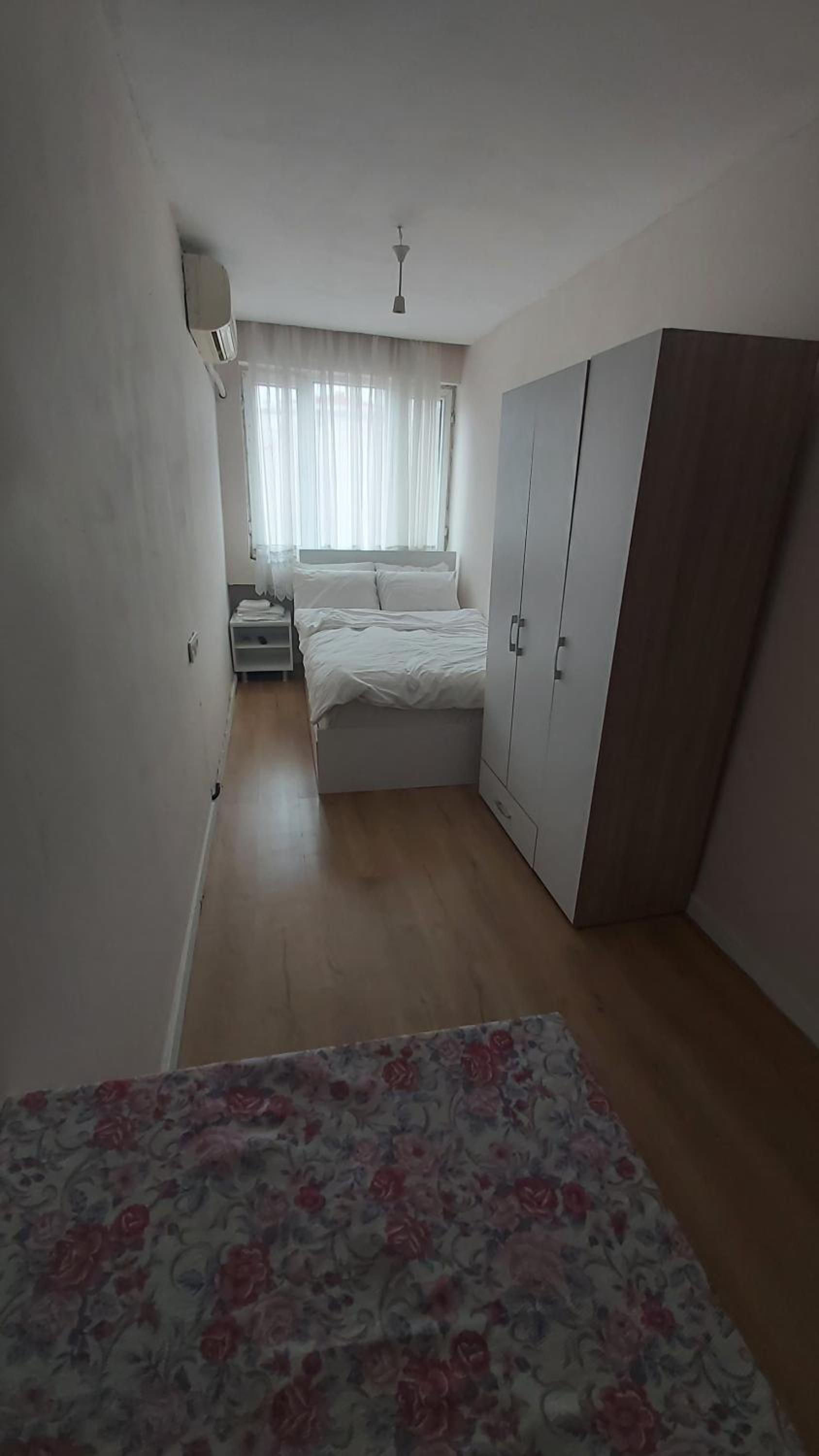 Economy Triple Room