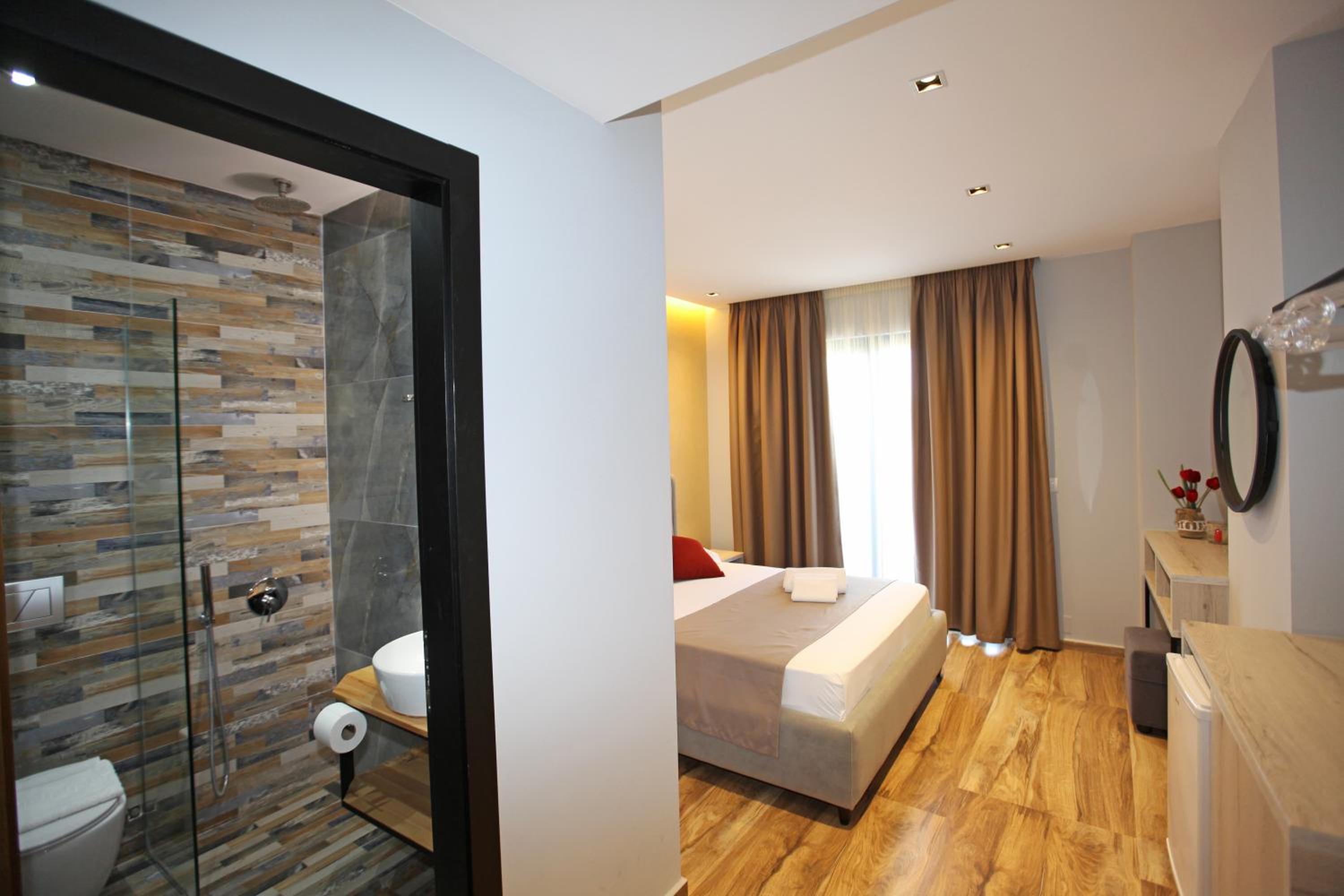 Double Room with Balcony photo 2