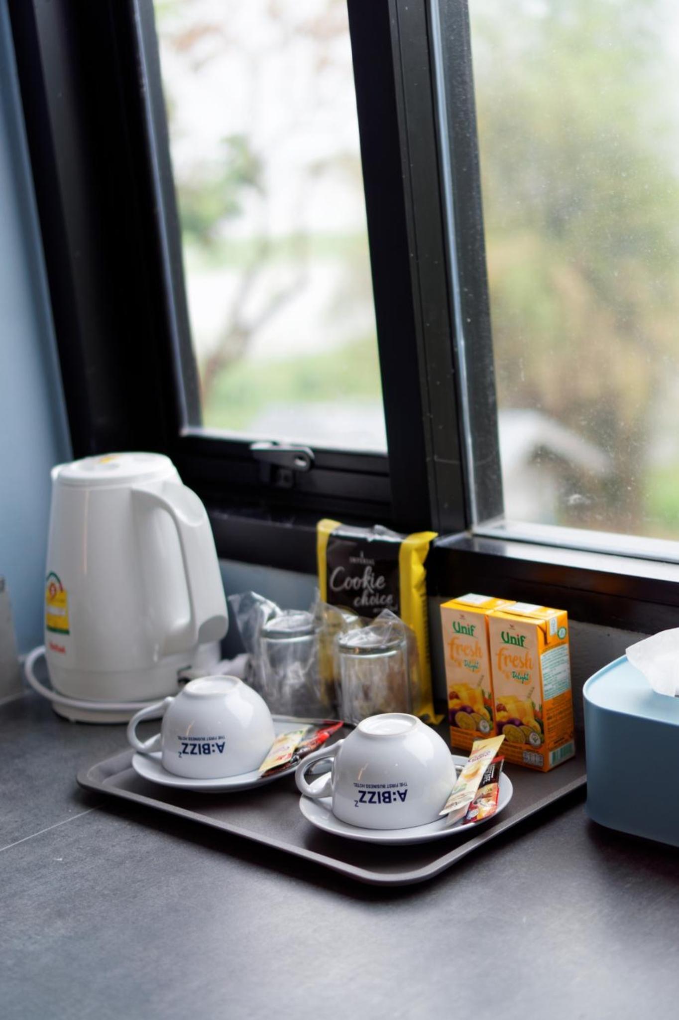 Double Room with Balcony - Photo 9