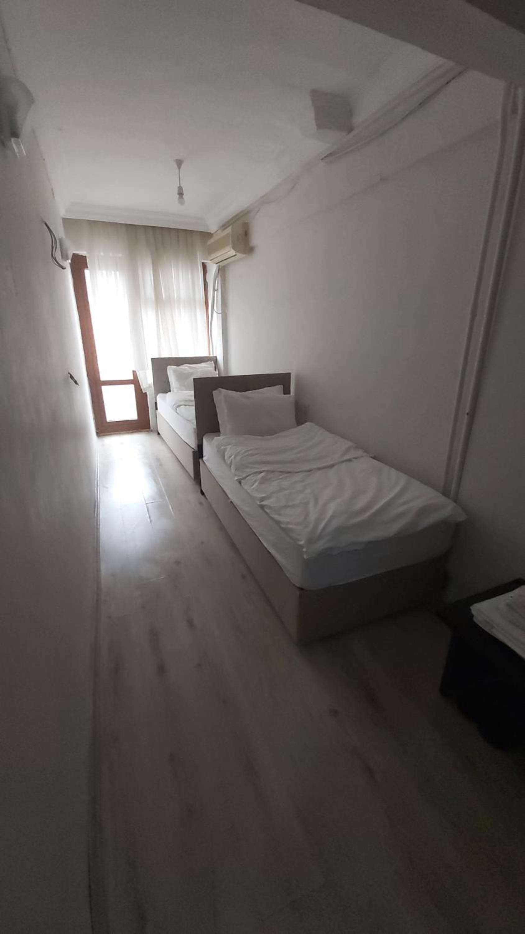 Economy Twin Room