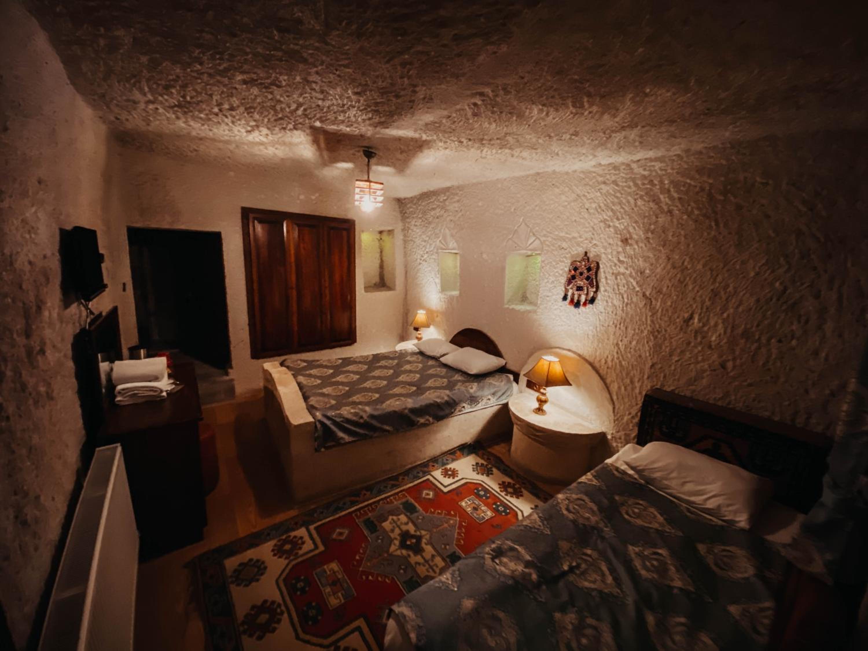 Deluxe Triple Room - Photo 7