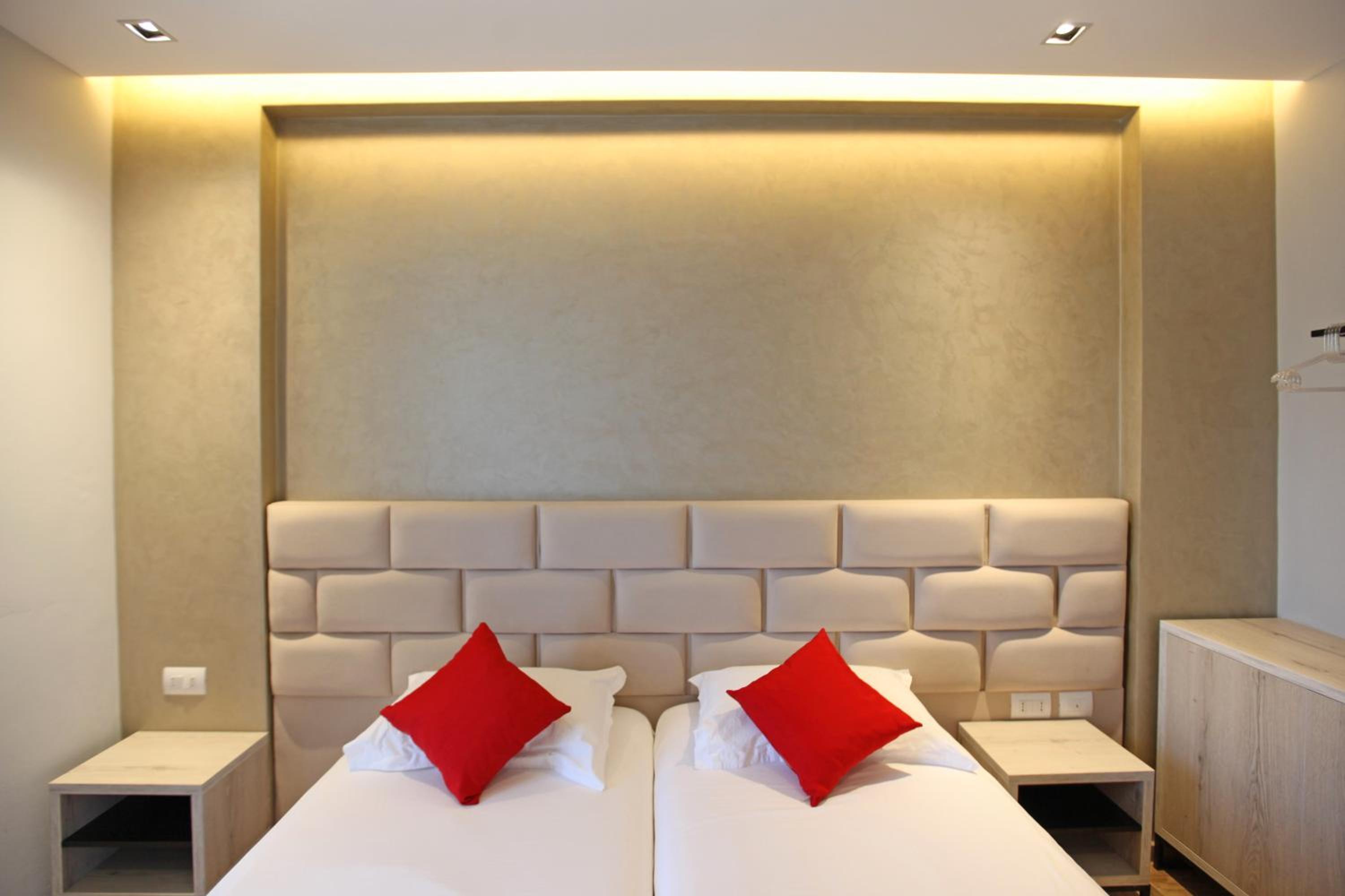 Double Room with Side Sea View photo 2