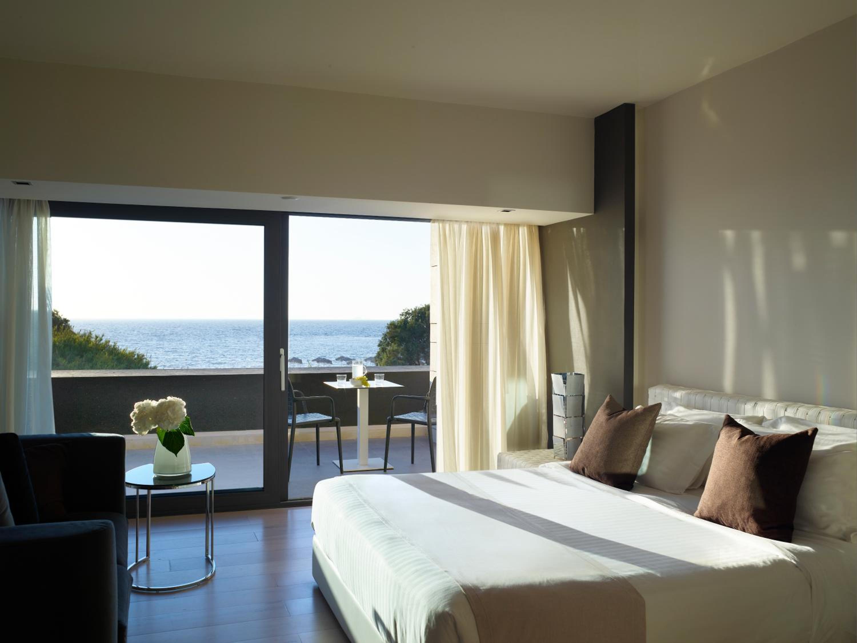 Suite with Direct Sea View - Photo 5