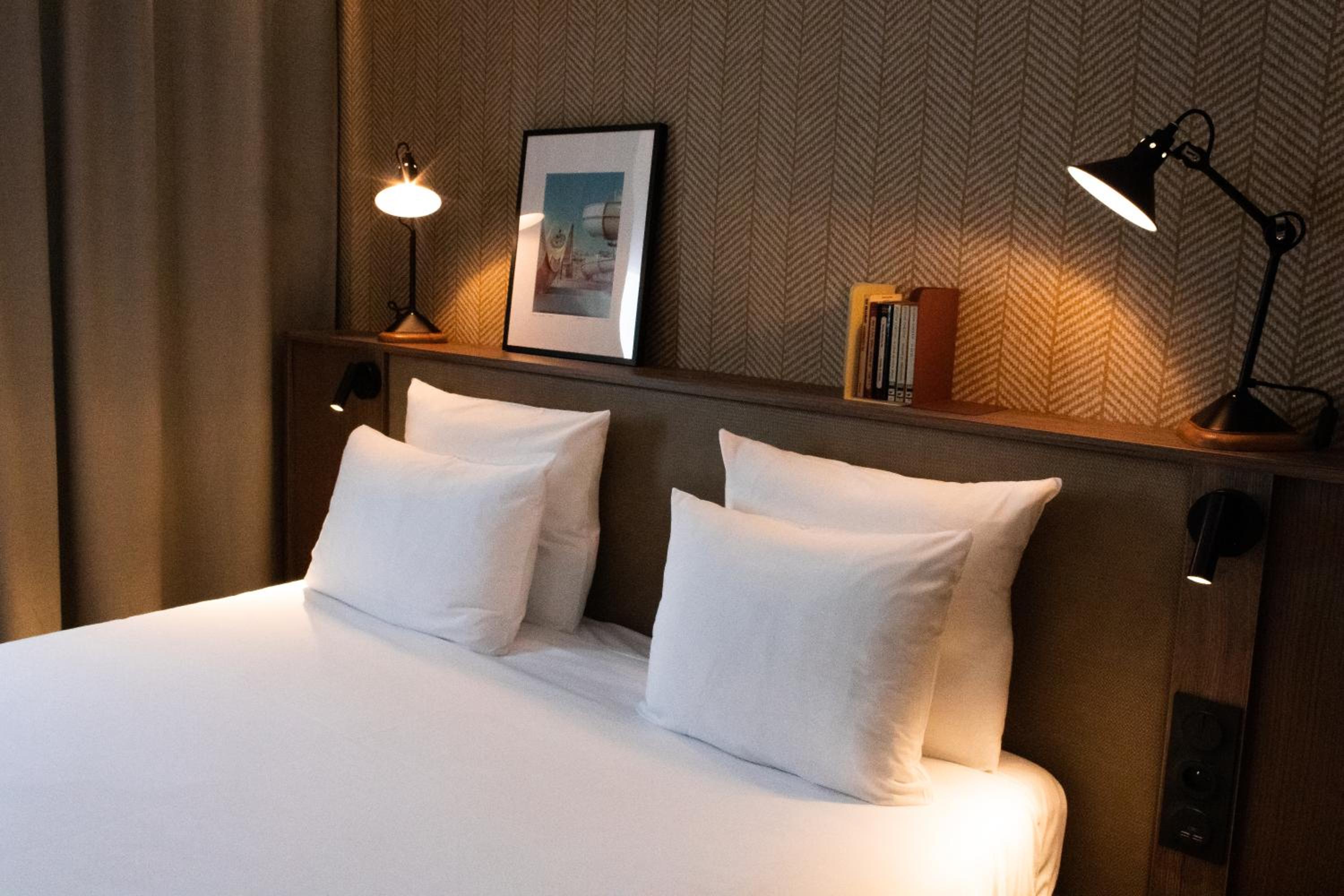 Superior Suite with Double Bed and Sofa Bed - Photo 12