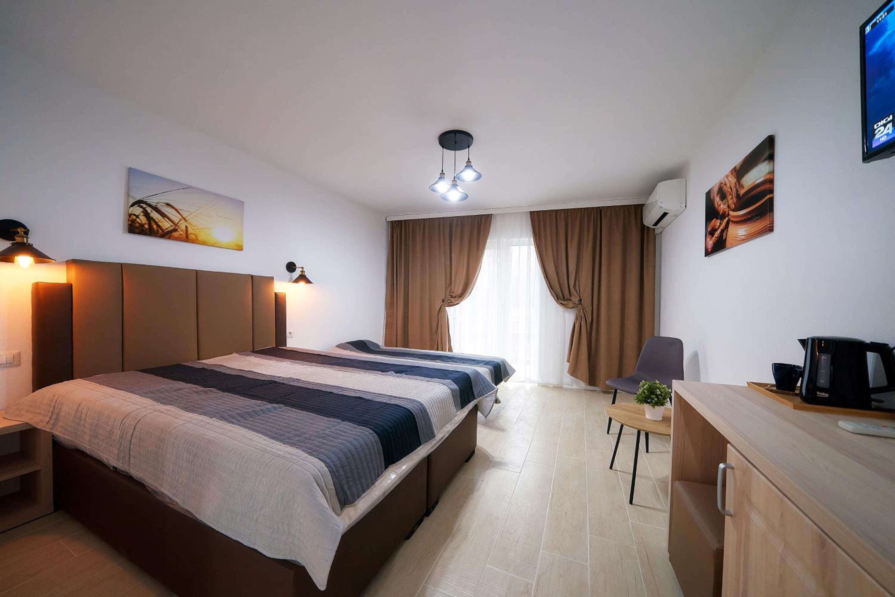 Deluxe Triple Room photo 1