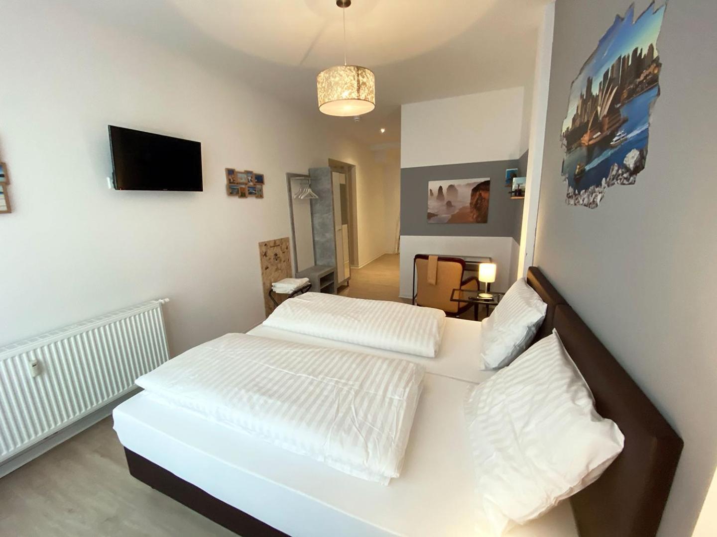 Double Room with Extra Bed - Photo 7