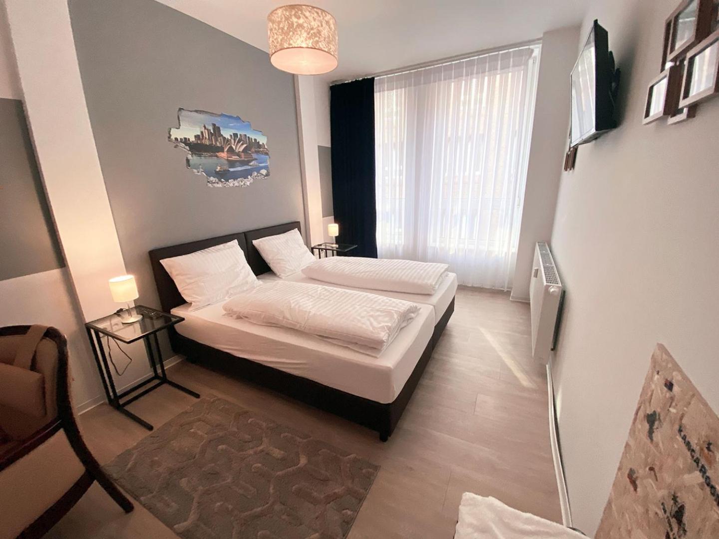 Double Room with Extra Bed - Photo 3