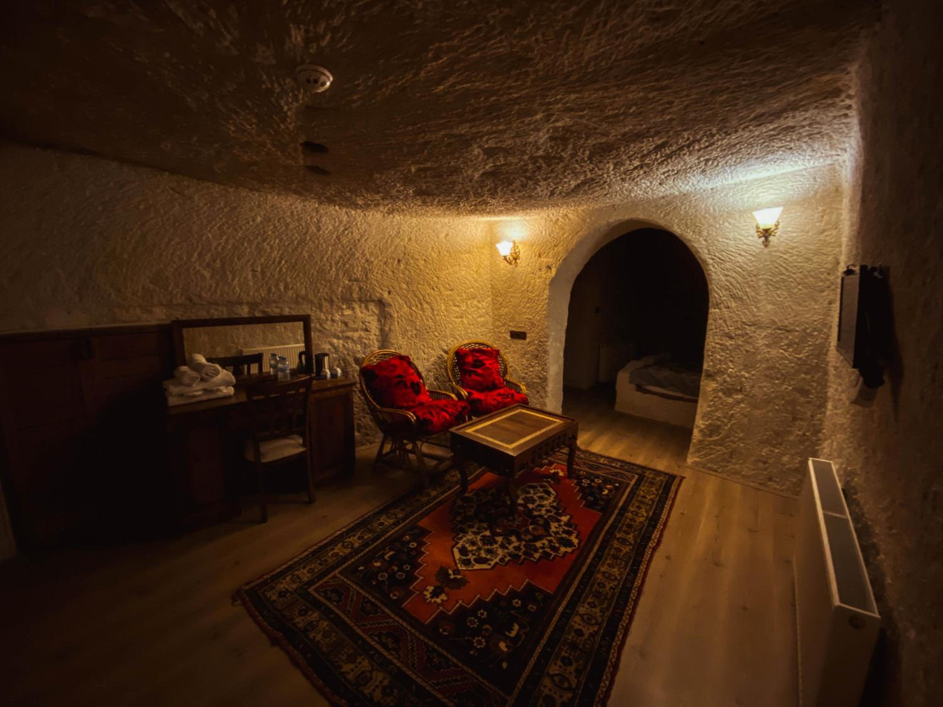 Suite with Spa Bath - Photo 7