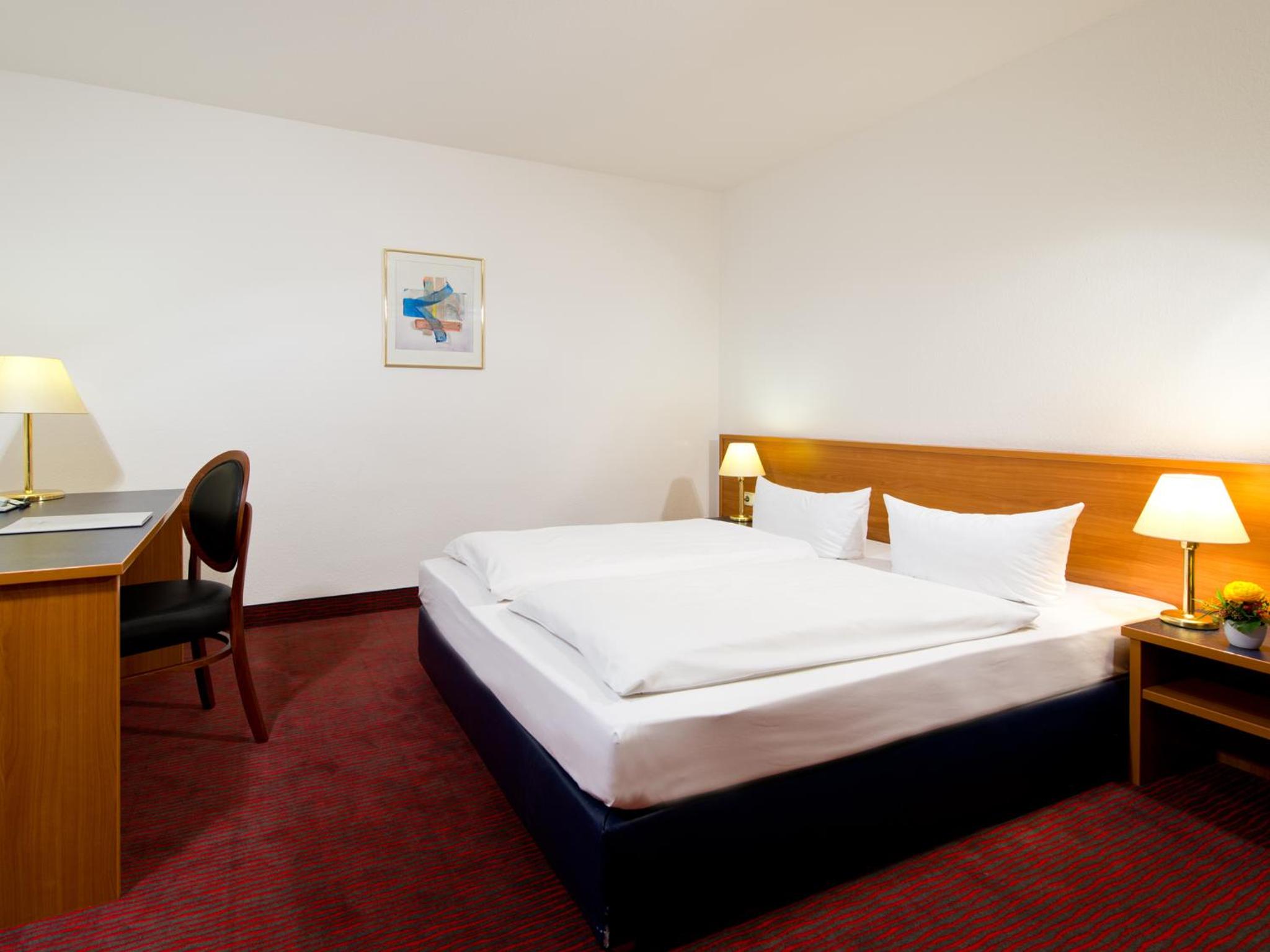 Business Double Room - Photo 3