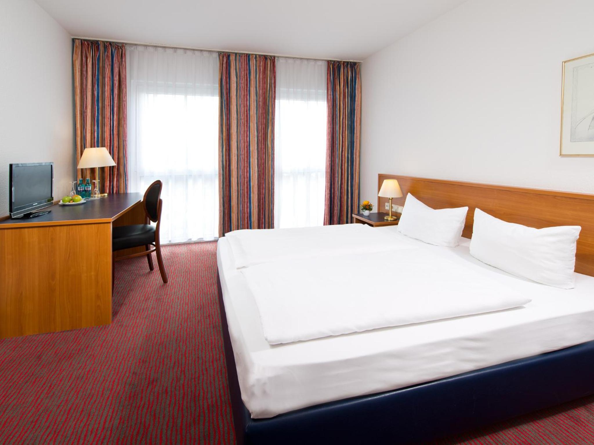Business Double or Twin Room - Photo 1