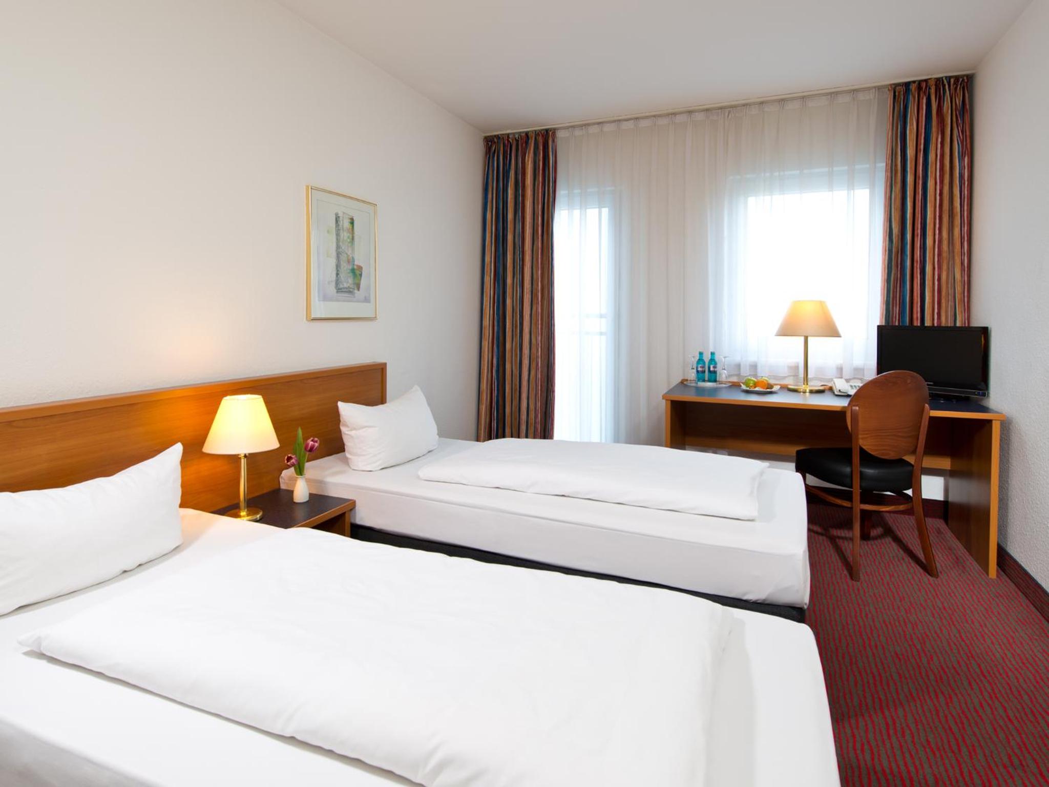 Business Double Room - Photo 2