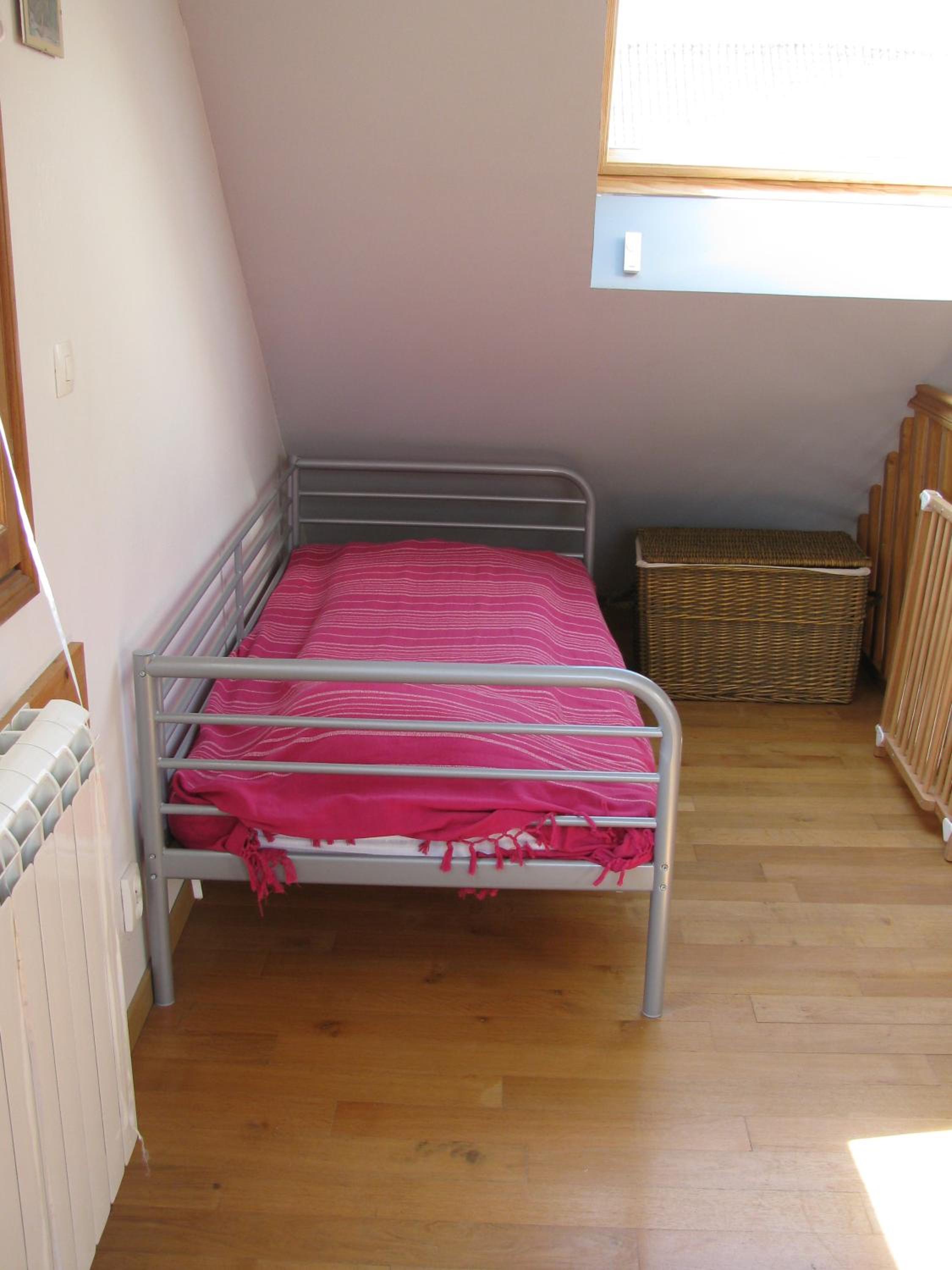 One-Bedroom House - Photo 28