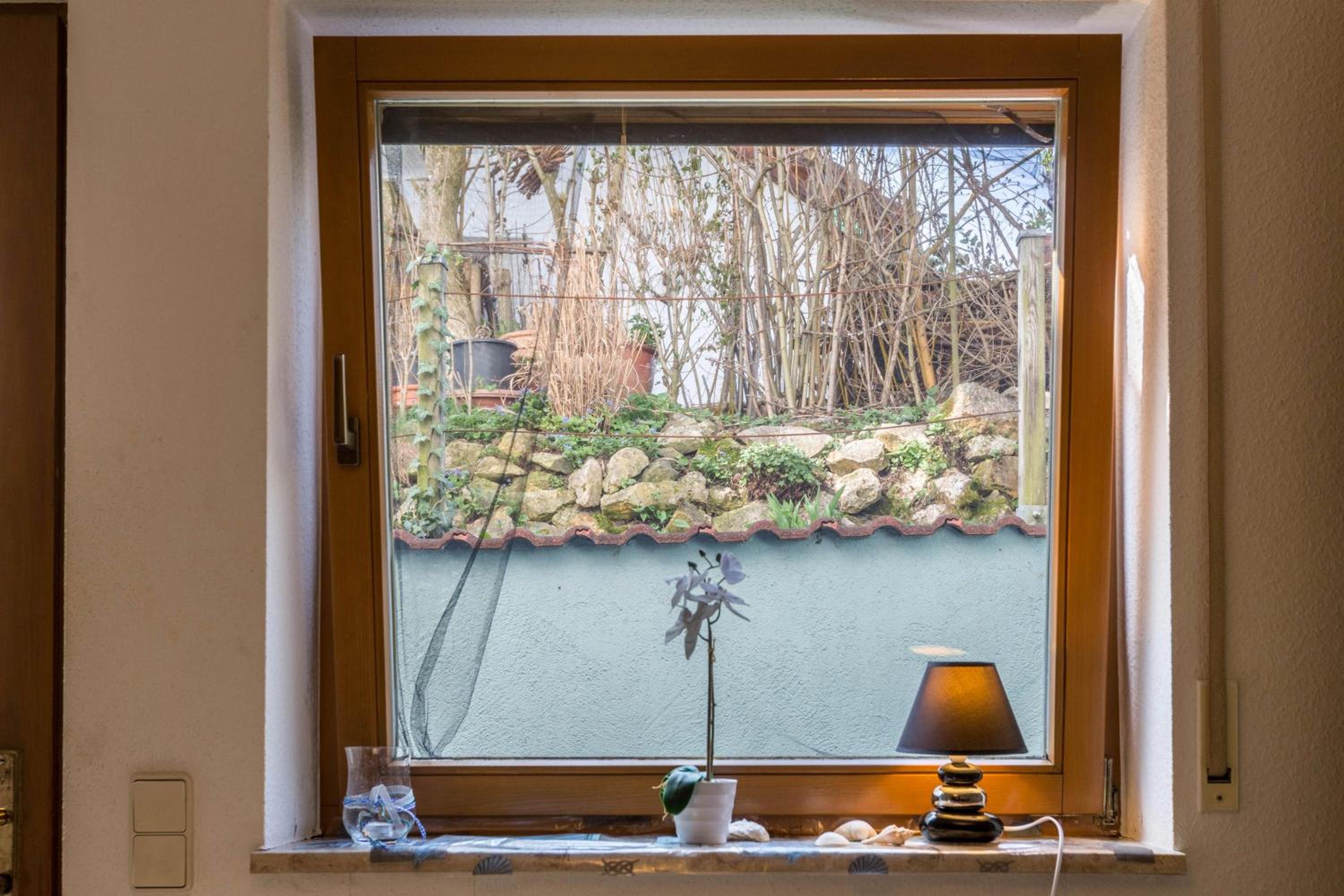 One-Bedroom Apartment with Garden photo 2