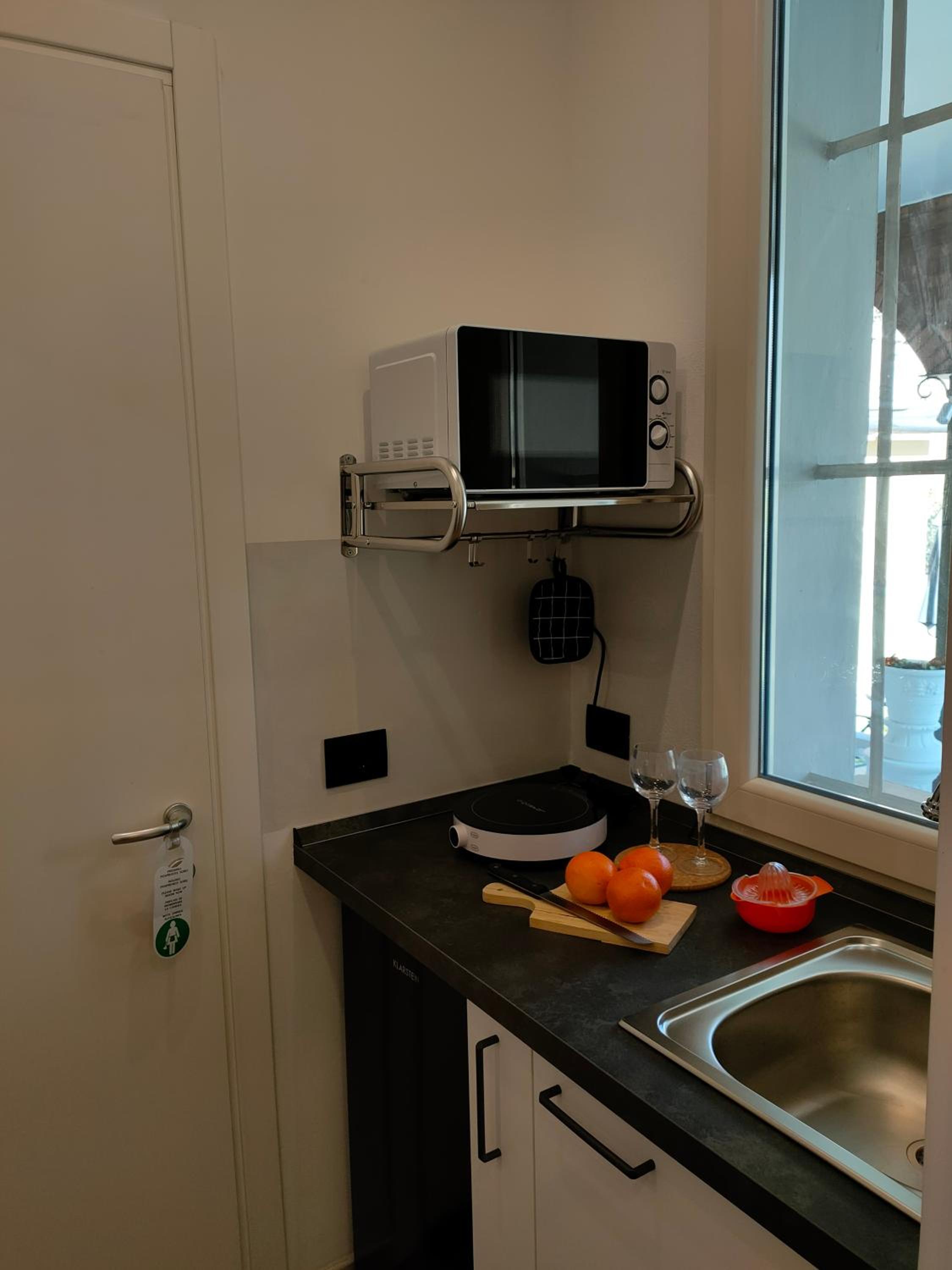 Triple Room with Private Bathroom - Photo 3