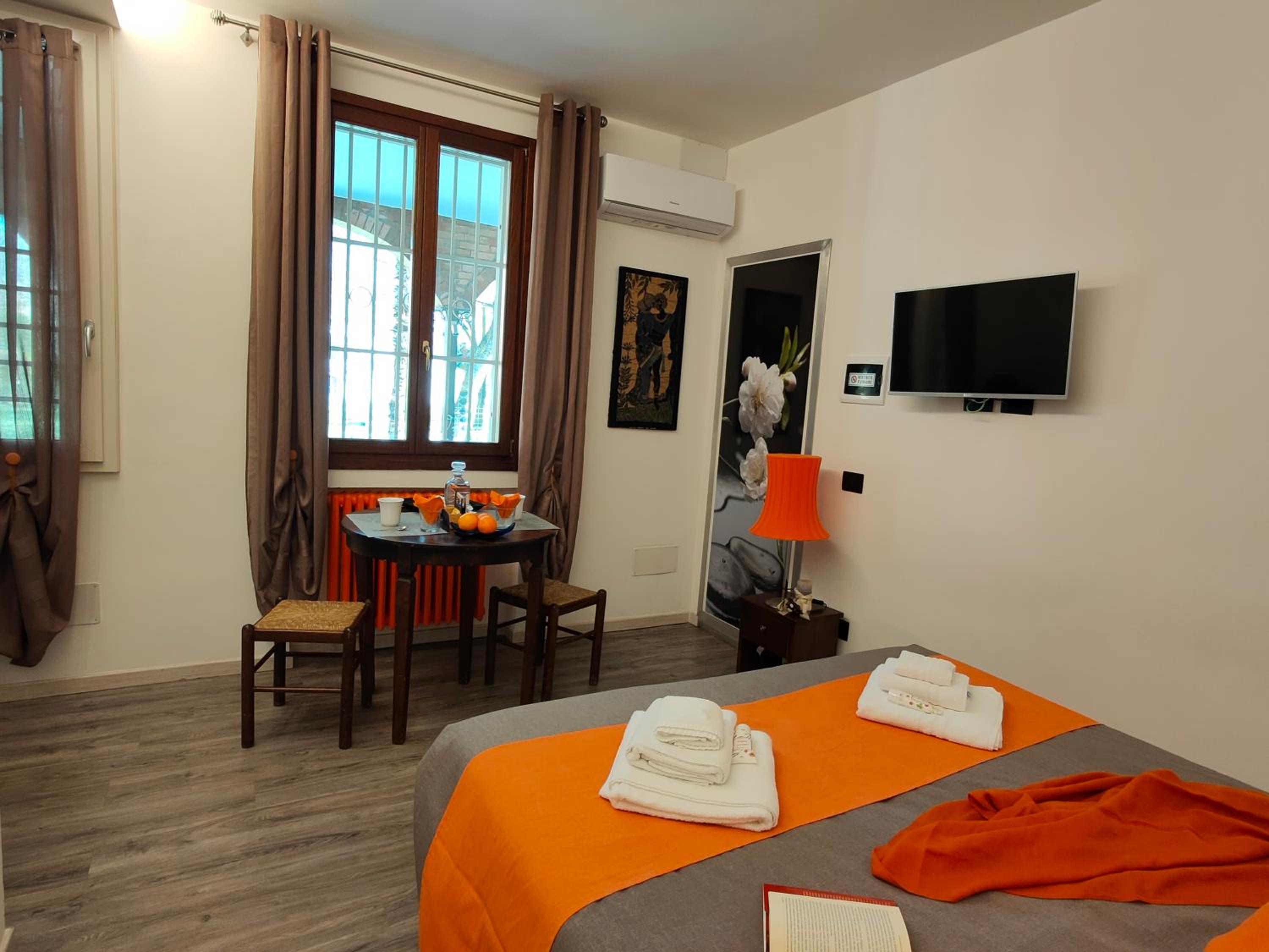 Triple Room with Private Bathroom - Photo 31
