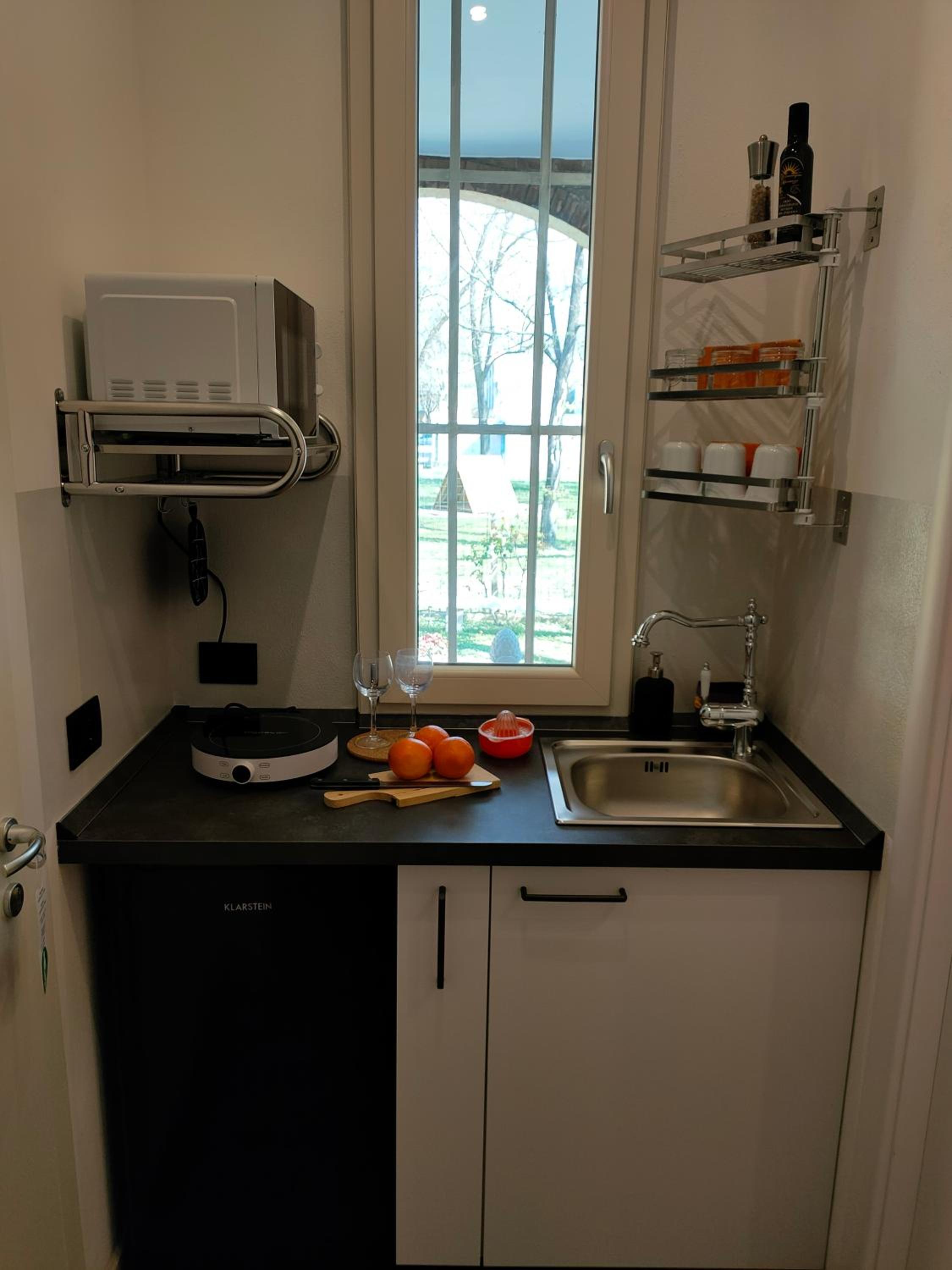 Triple Room with Private Bathroom - Photo 12