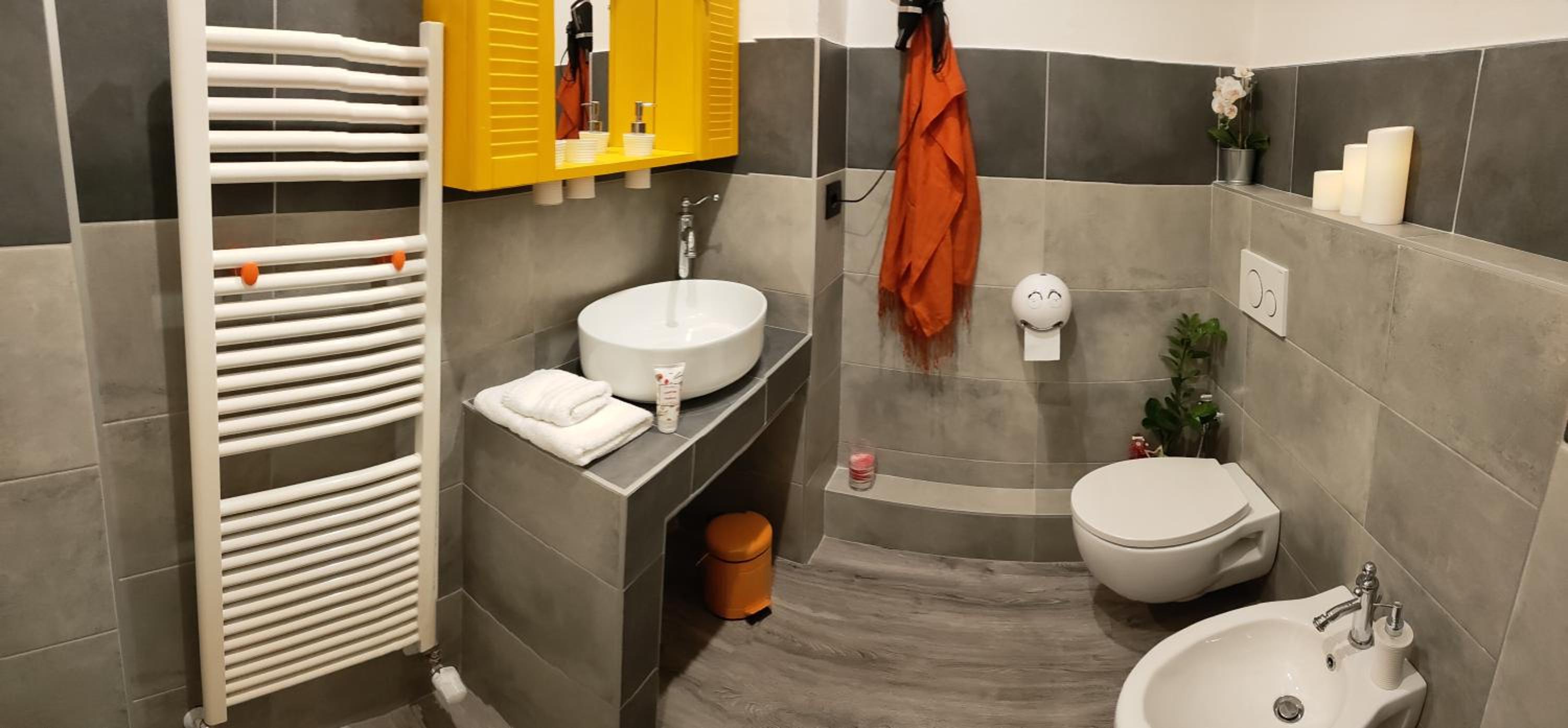 Triple Room with Private Bathroom - Photo 18