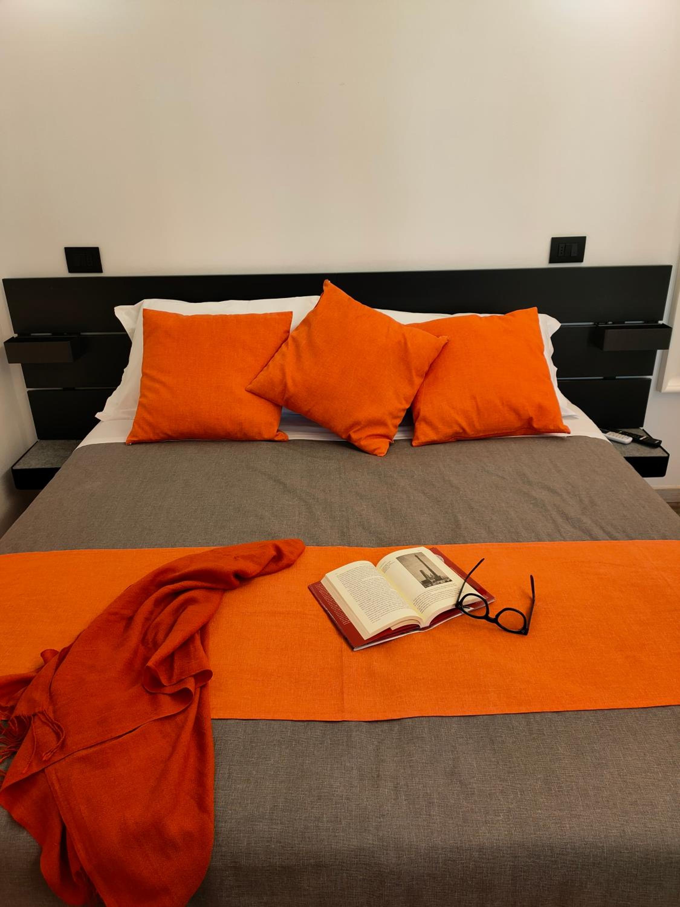 Triple Room with Private Bathroom - Photo 1