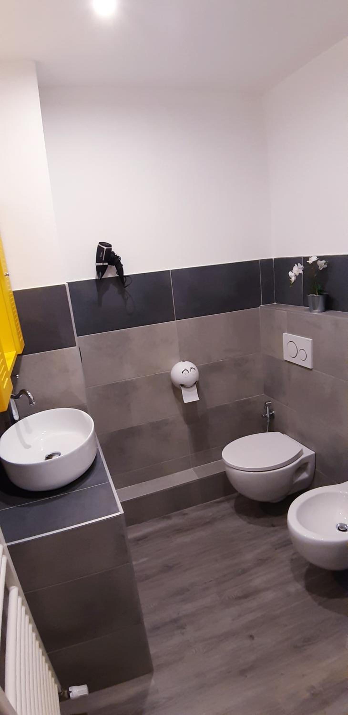 Quadruple Room with Private Bathroom - Photo 5