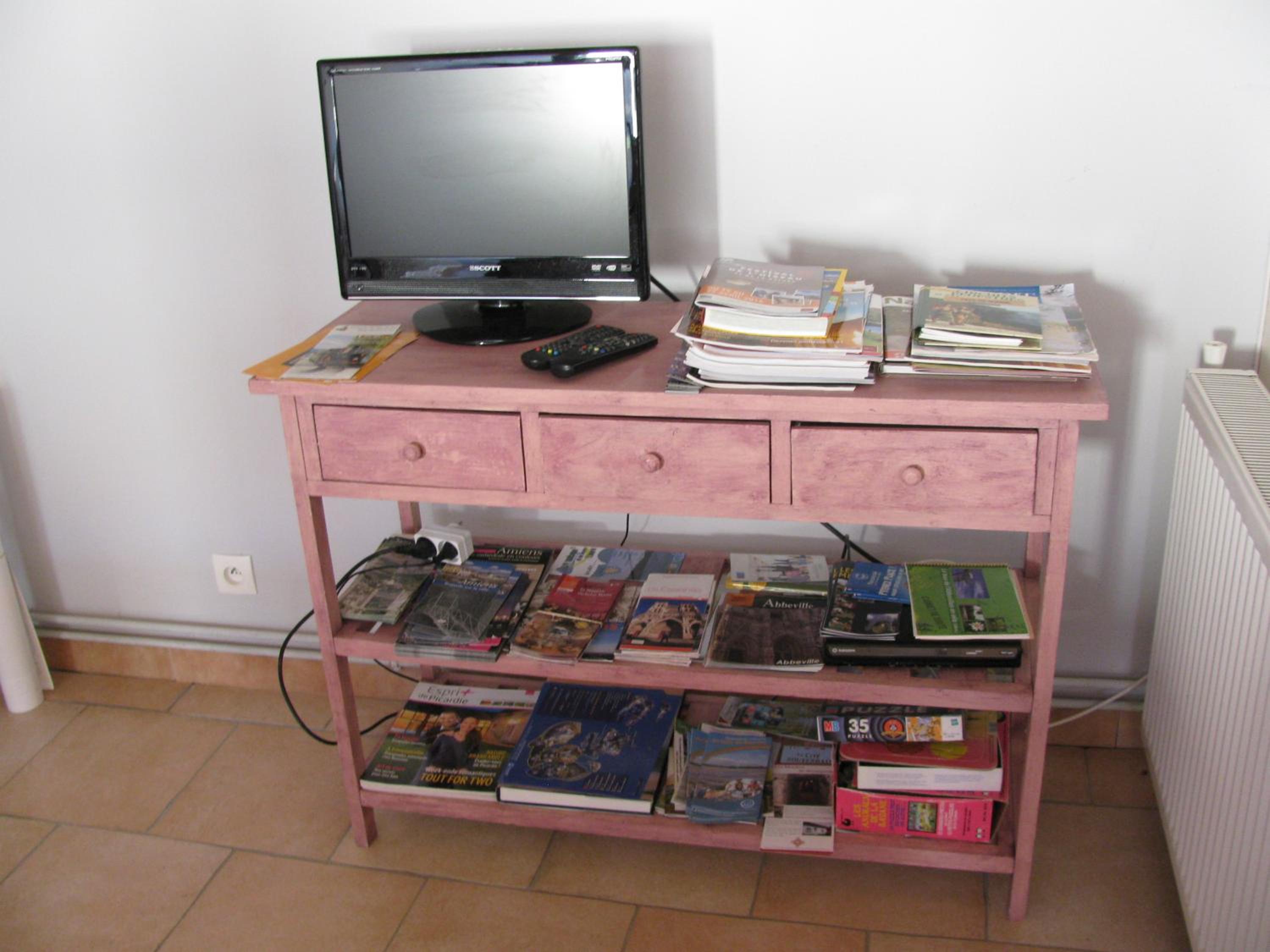 One-Bedroom House - Photo 29