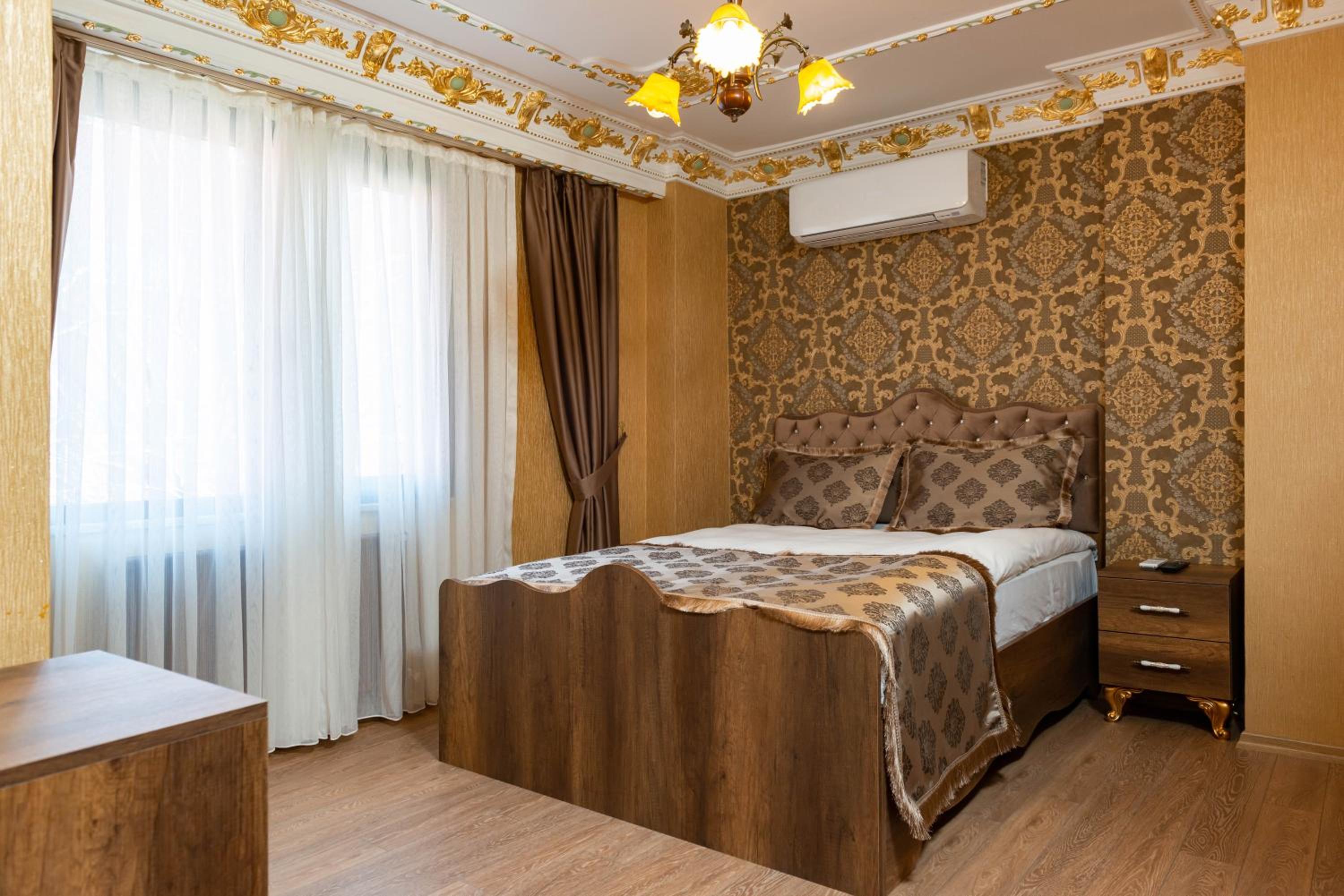 Budget Double Room photo 3