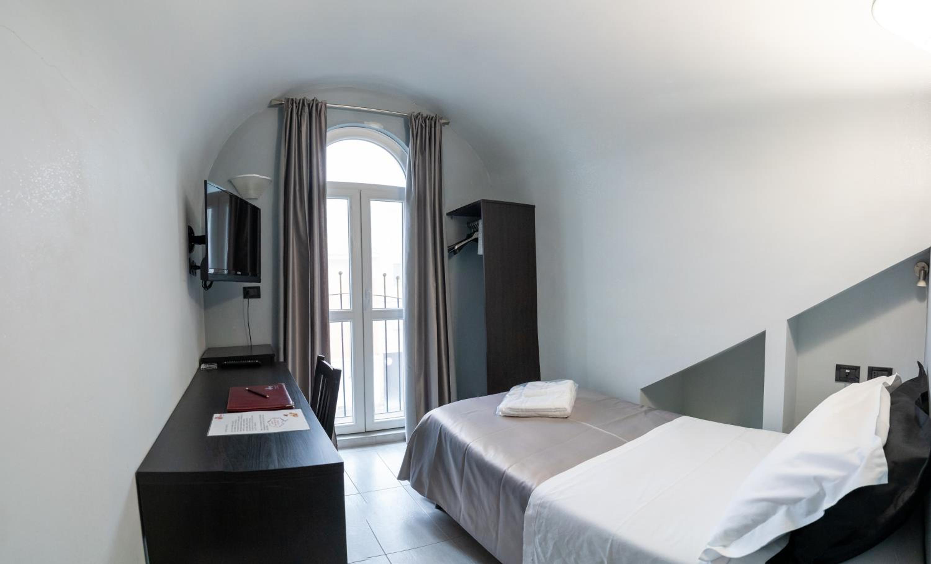 Single Room photo 1