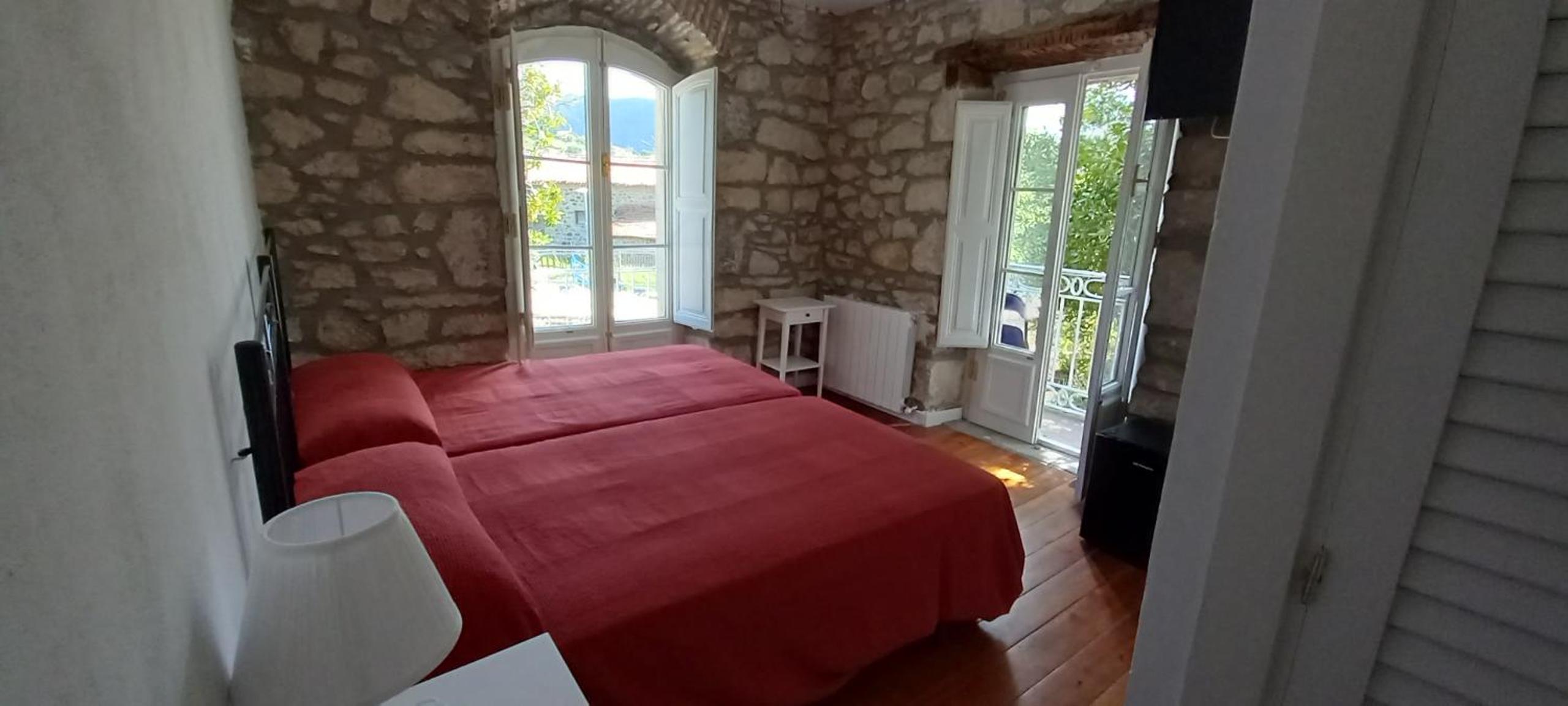 Twin Room - Photo 7