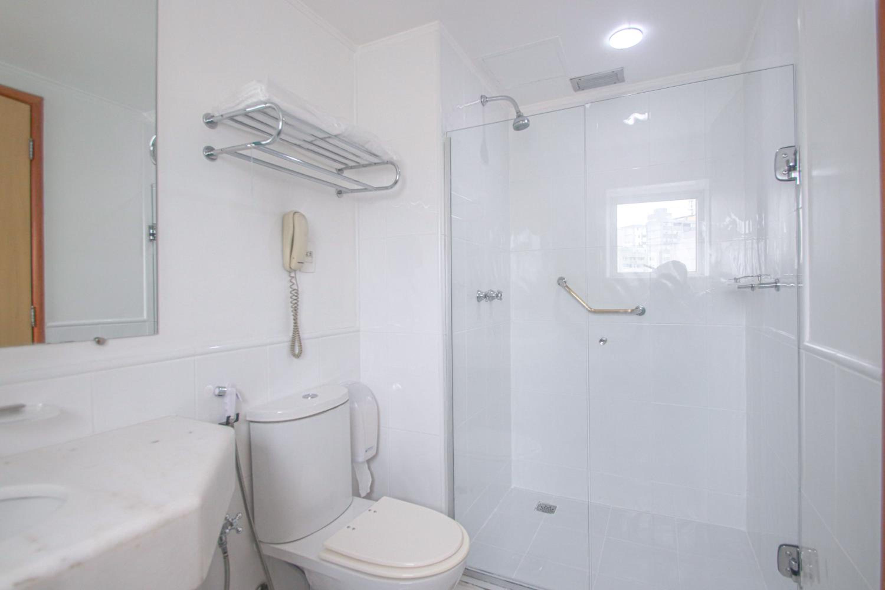 Standard Double Room - Photo 5