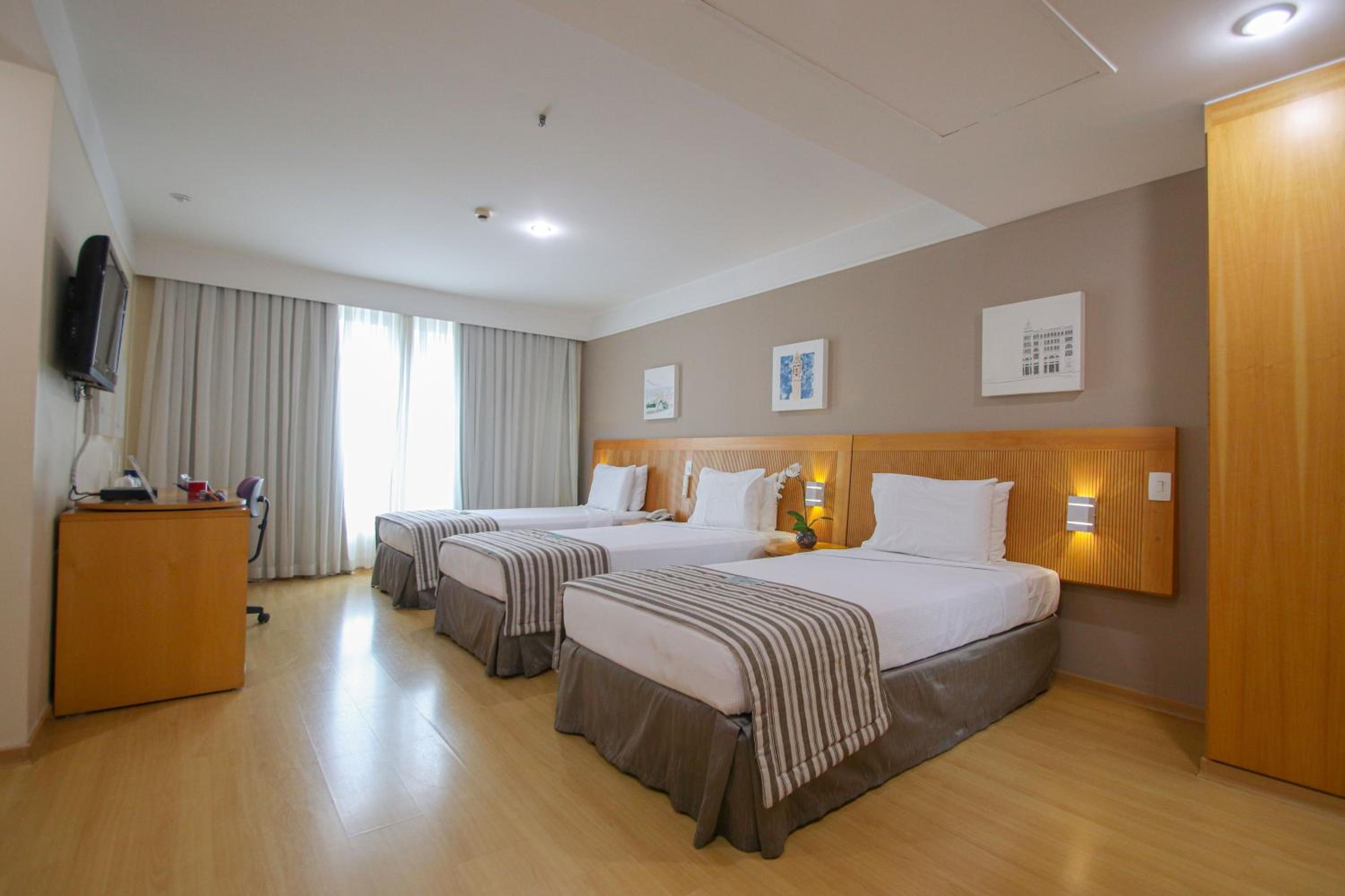 Superior Triple Room photo 2