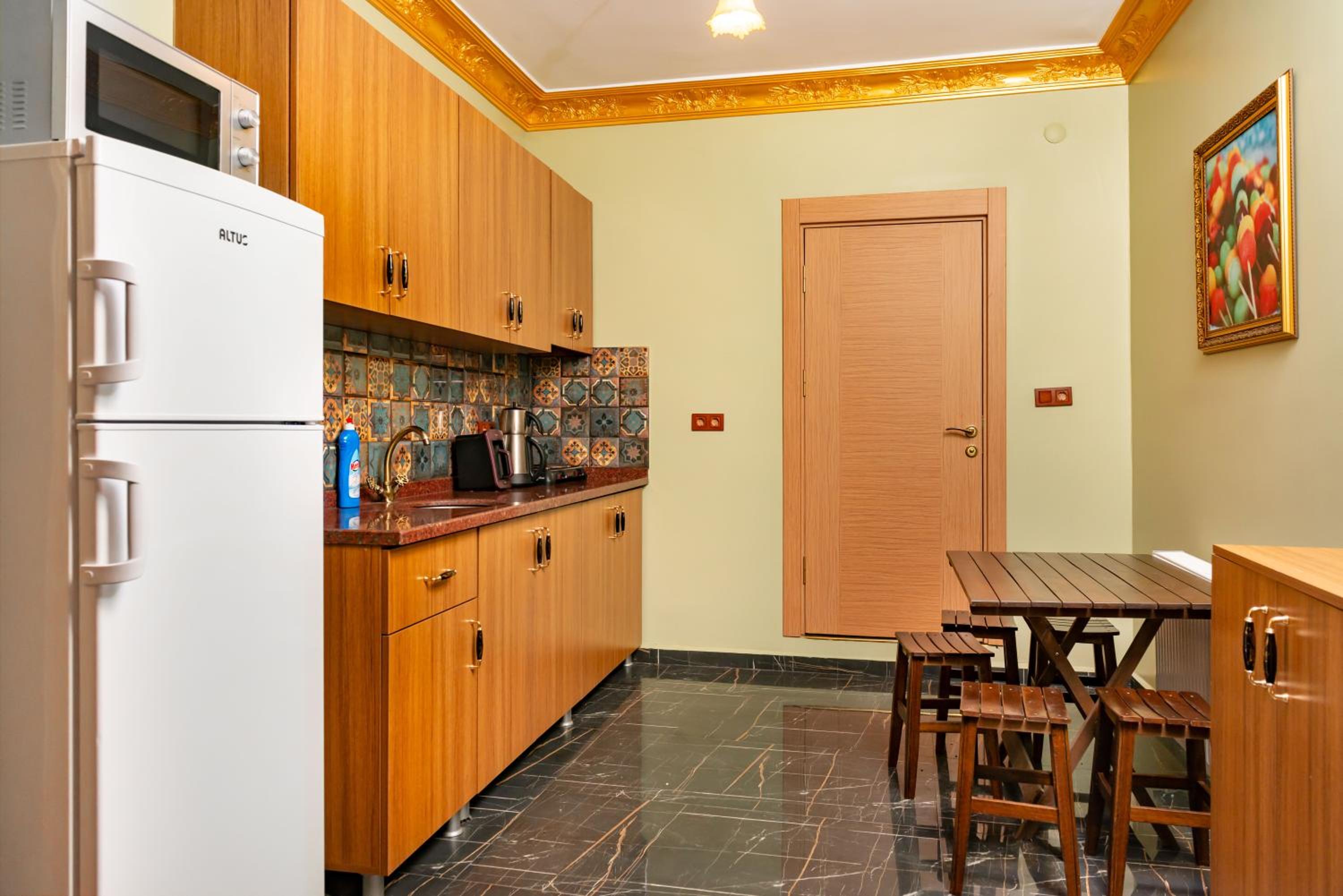 Apartment photo 3