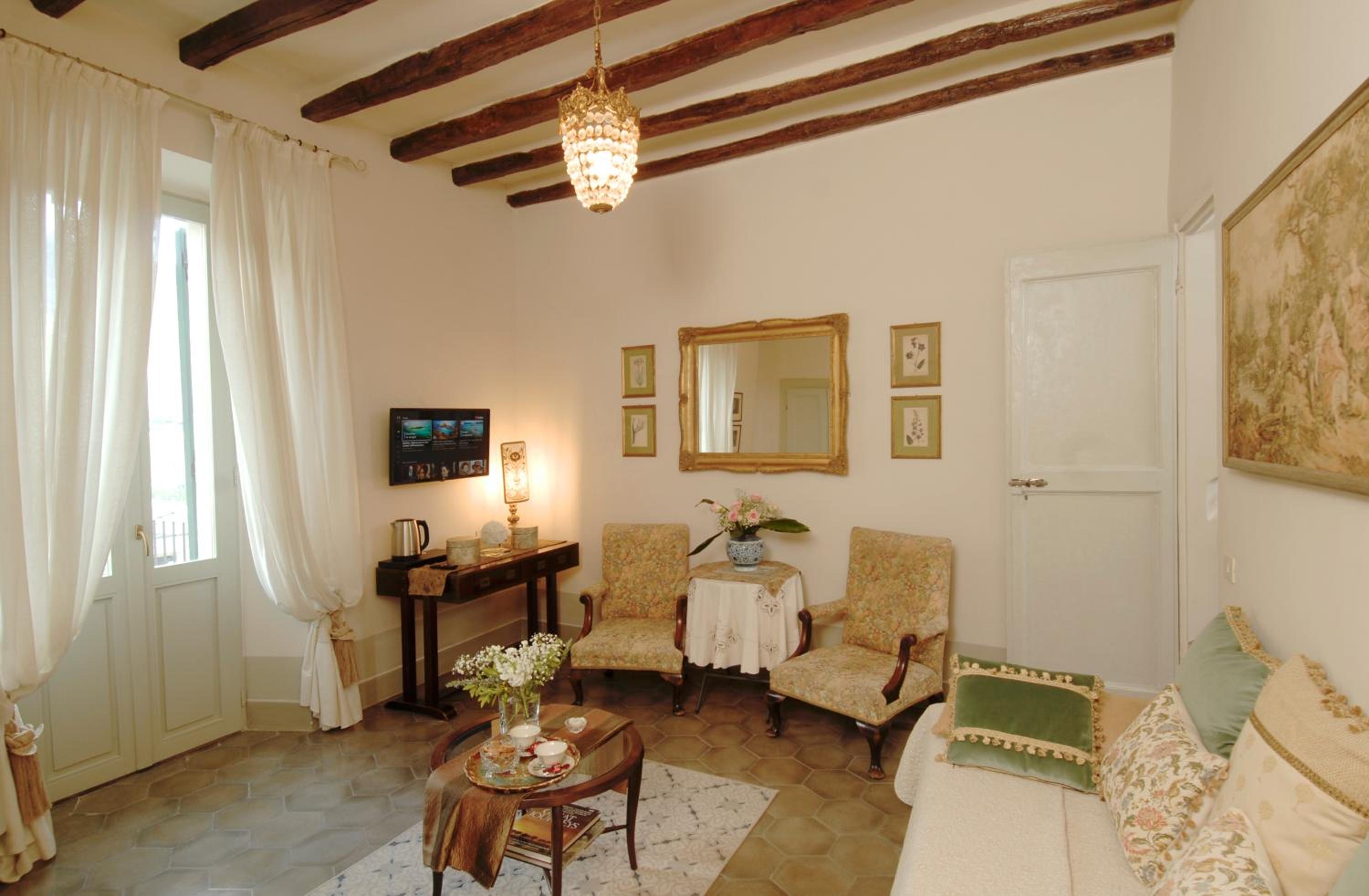 Suite With Balcony photo 3
