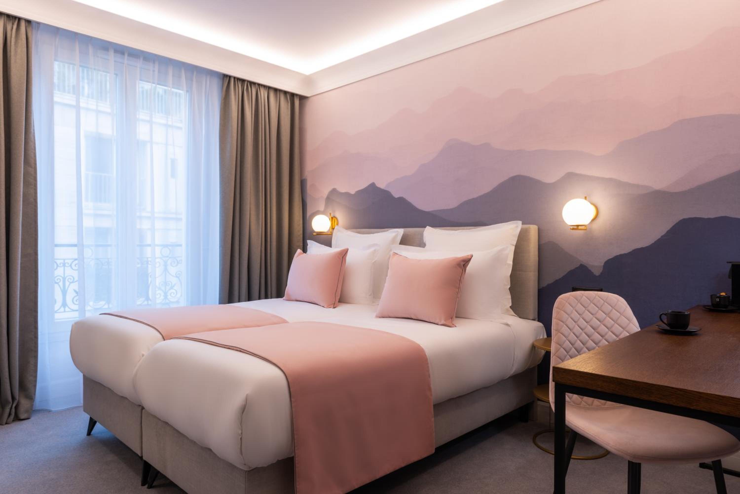 Twin Room with Balcony photo 2