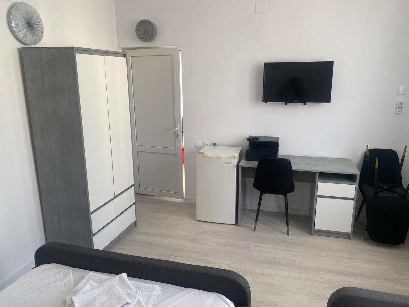 Triple Room - Photo 1