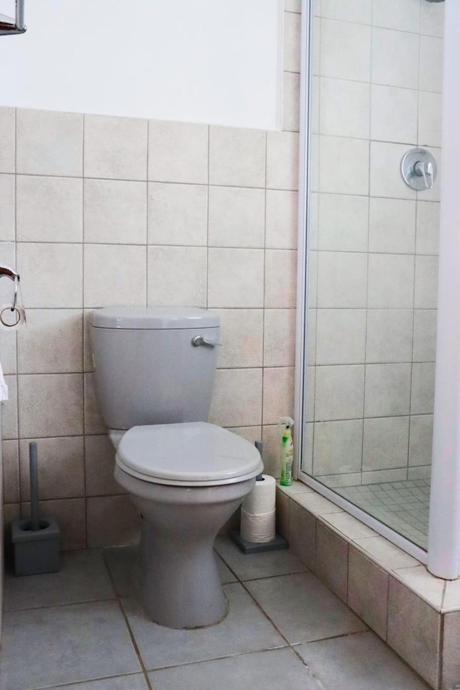 One-Bedroom Apartment - Photo 14