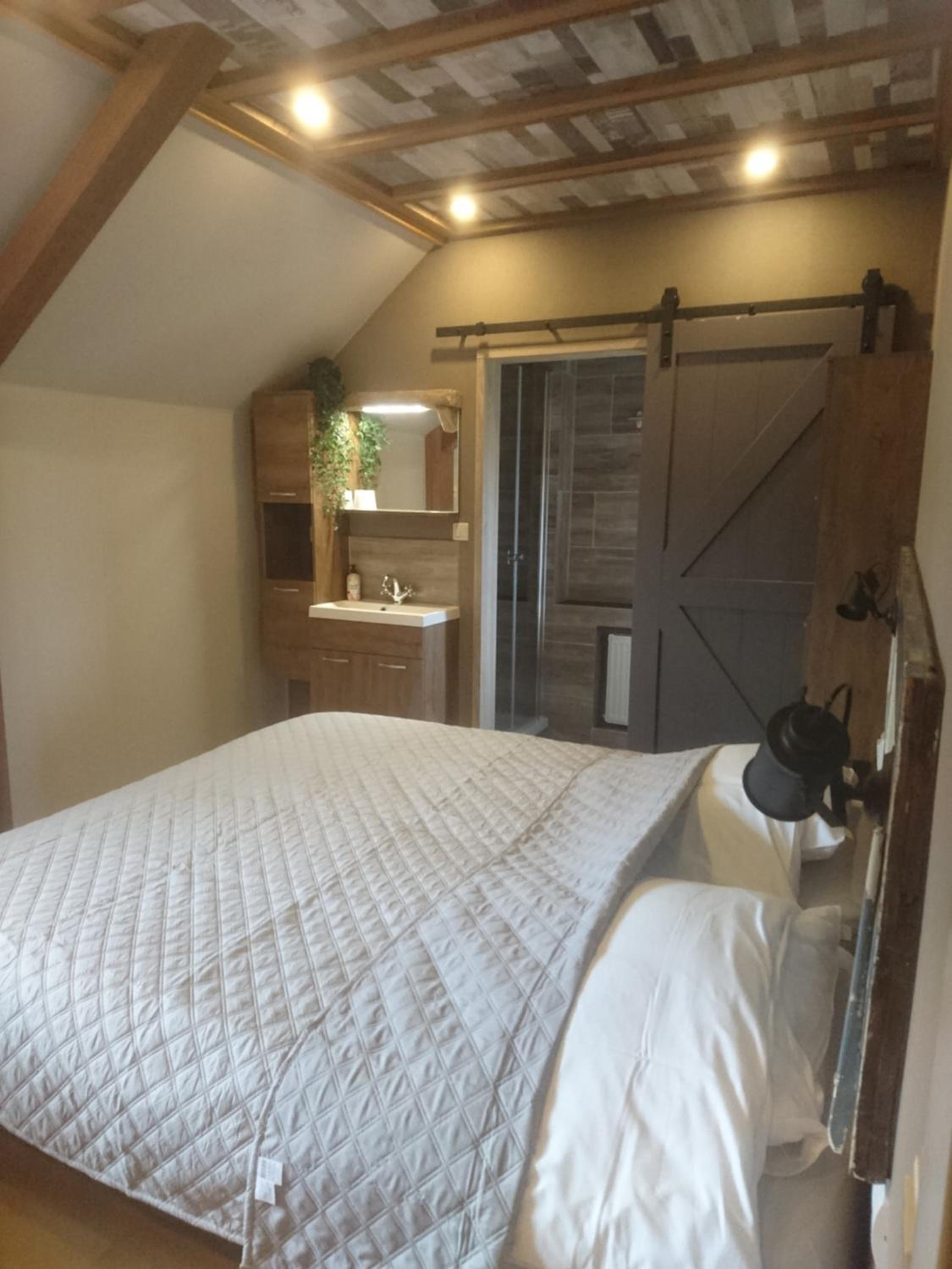 Double Room with Private Bathroom