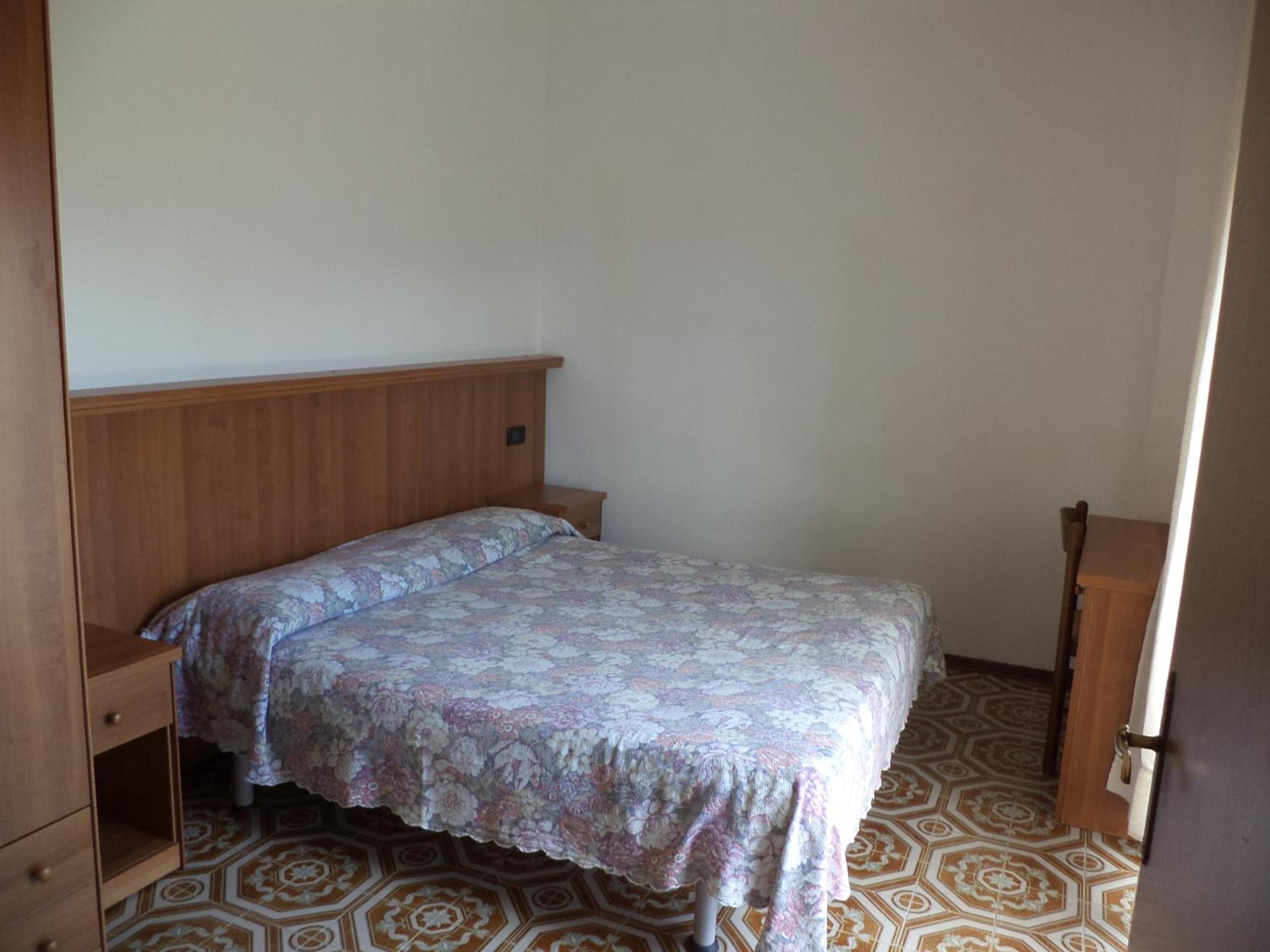 Large Single Room
