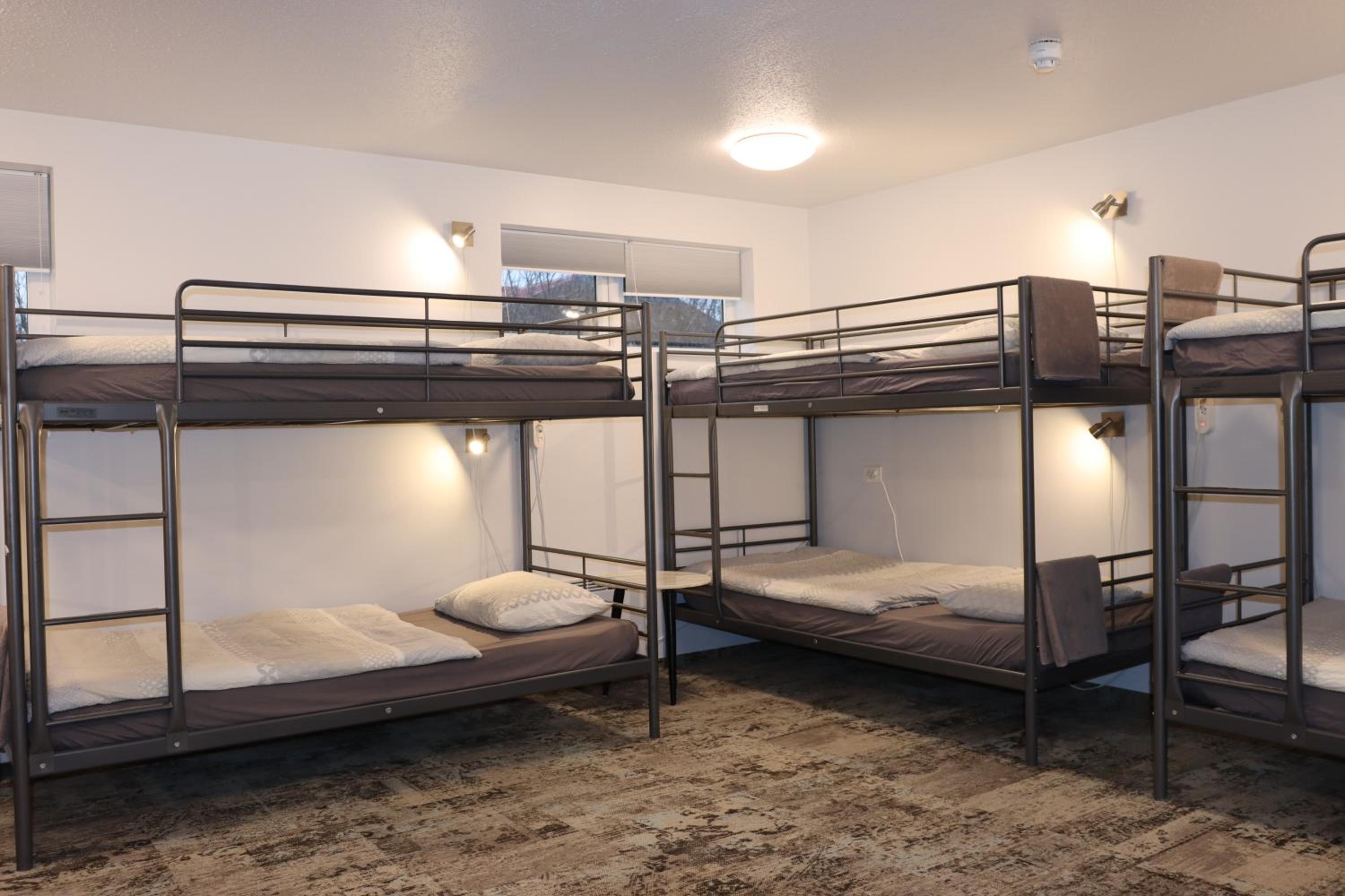 Bed in 10-Bed Mixed Dormitory Room photo 1