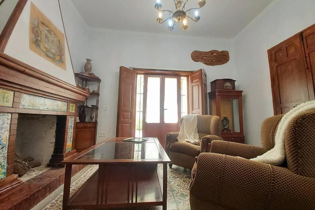 Three-Bedroom House - Photo 22