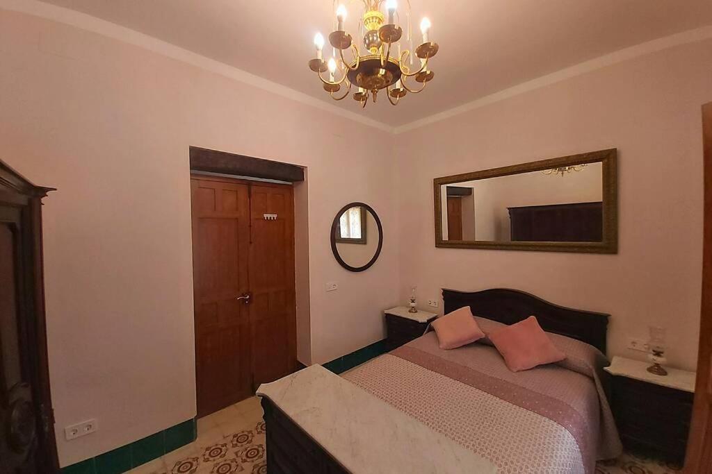 Three-Bedroom House - Photo 28