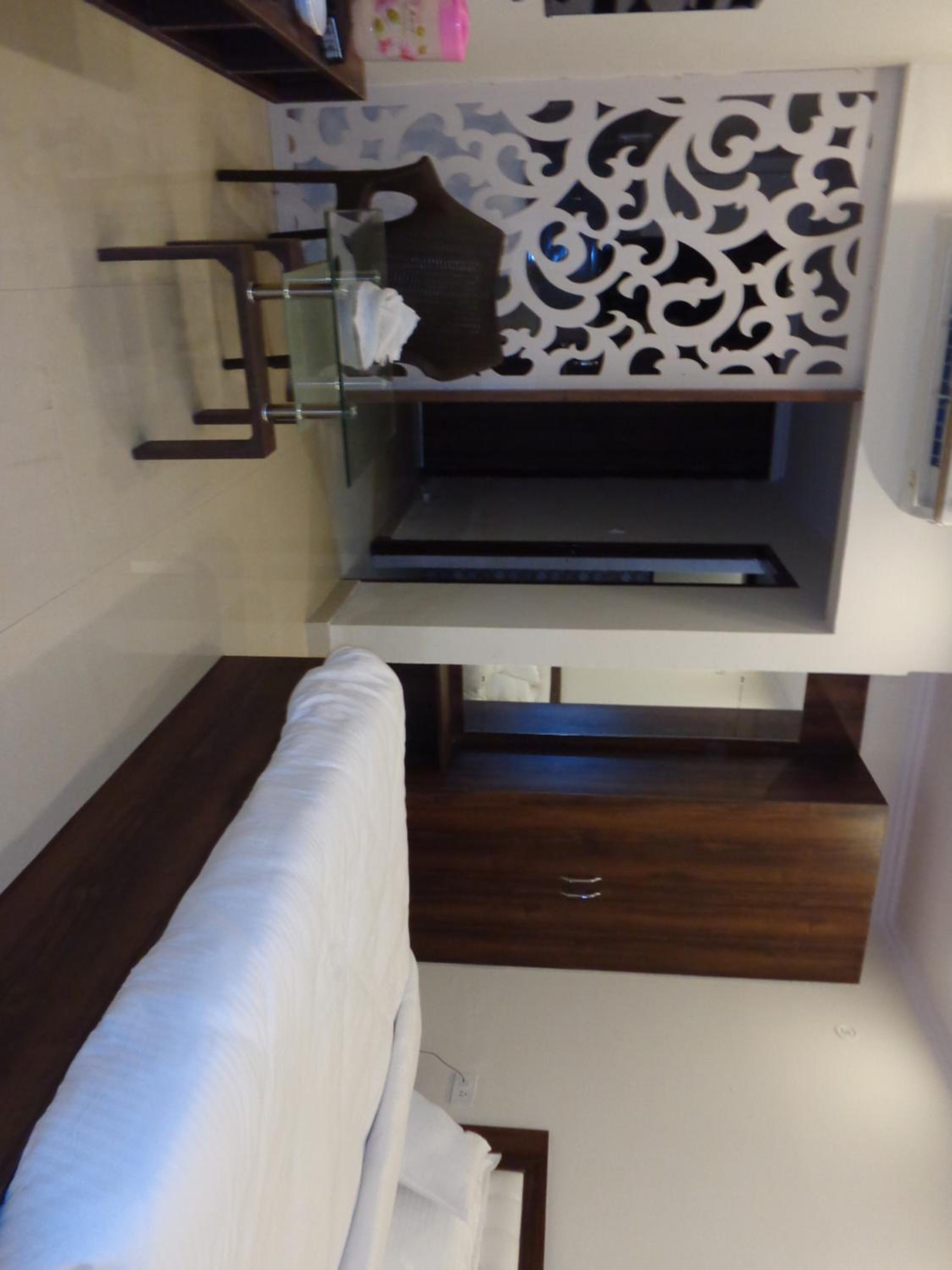 Double Room with Balcony - Photo 2